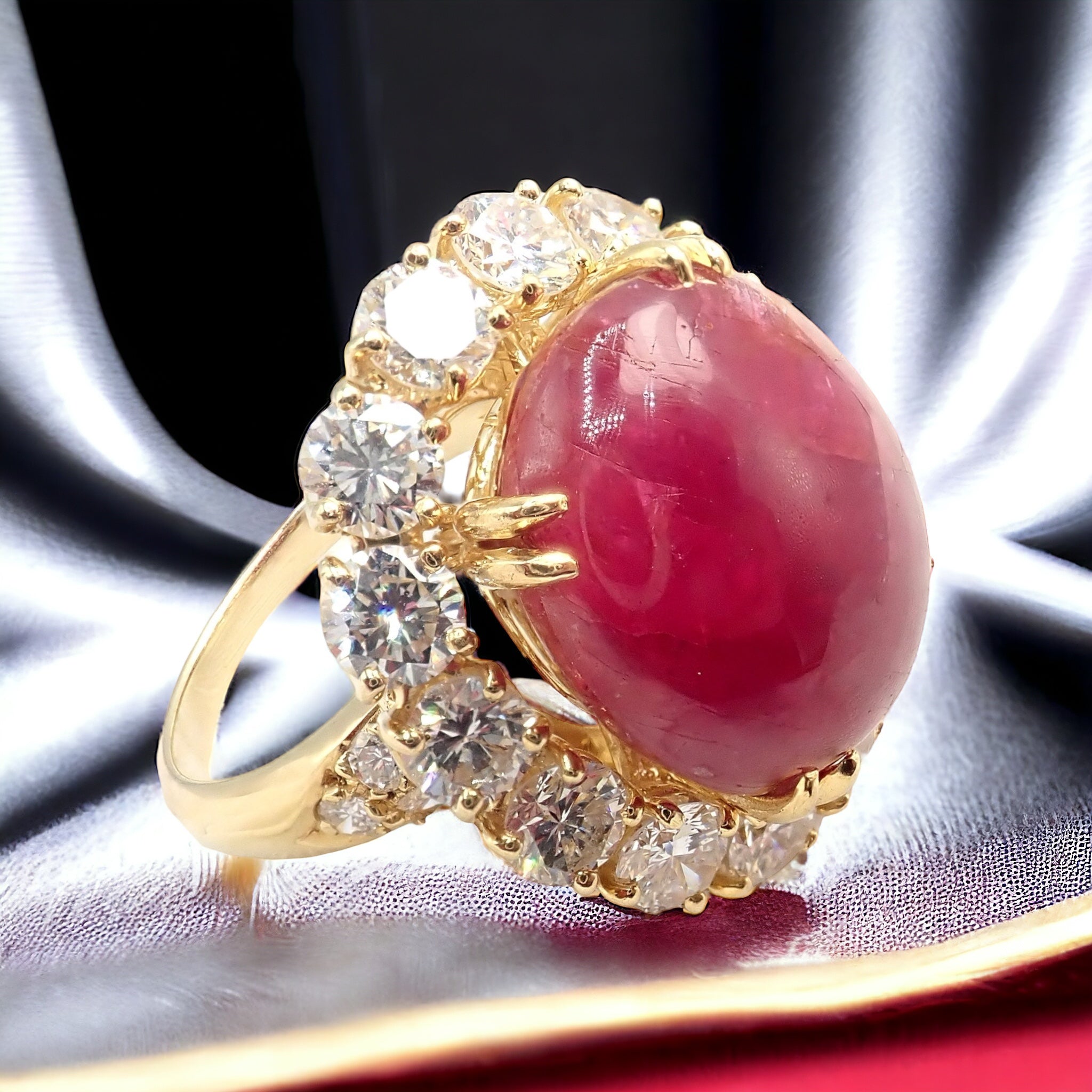 Authentic! Van Cleef & Arpels 18k Yellow Gold Large Cabochon Ruby Diamond Ring | Fortrove