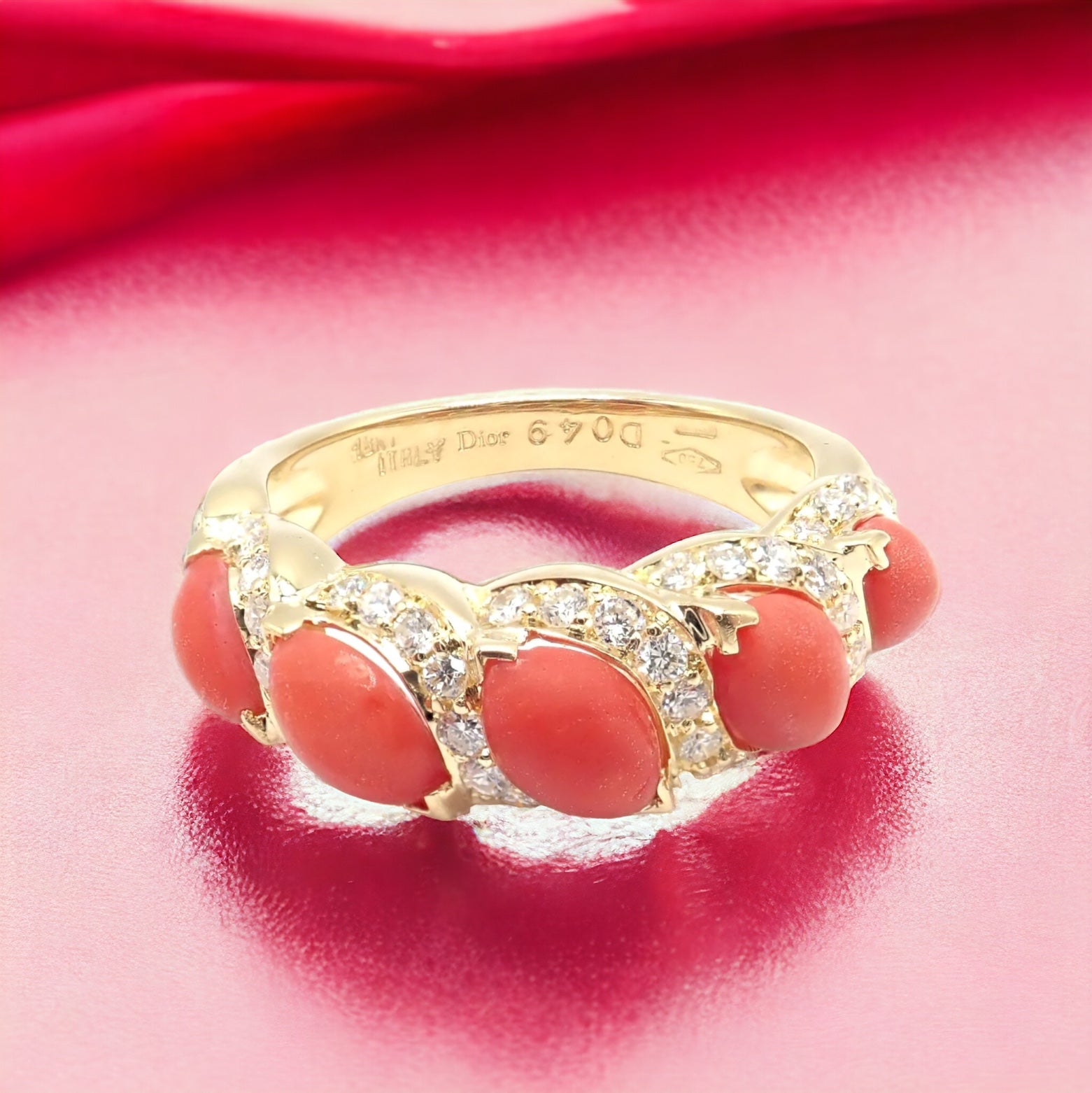 Rare! Authentic Christian Dior 18k Yellow Gold Diamond Coral Band Ring | Fortrove