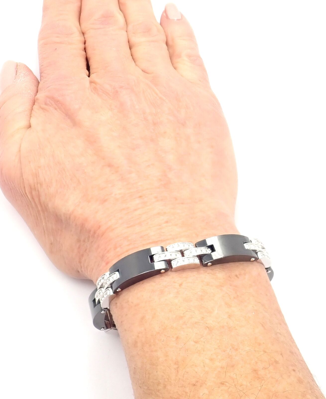 Authentic! Cartier Maillon Panthere 18K White Gold Diamond Ceramic Link Bracelet | Fortrove