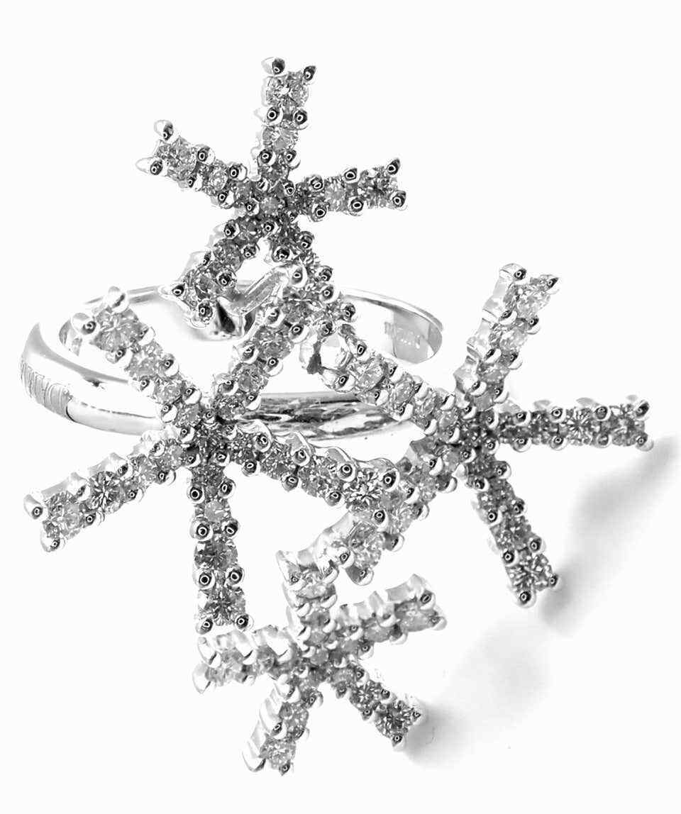Authentic! Damiani Diamond Flower 18k White Gold Cocktail Ring | Fortrove