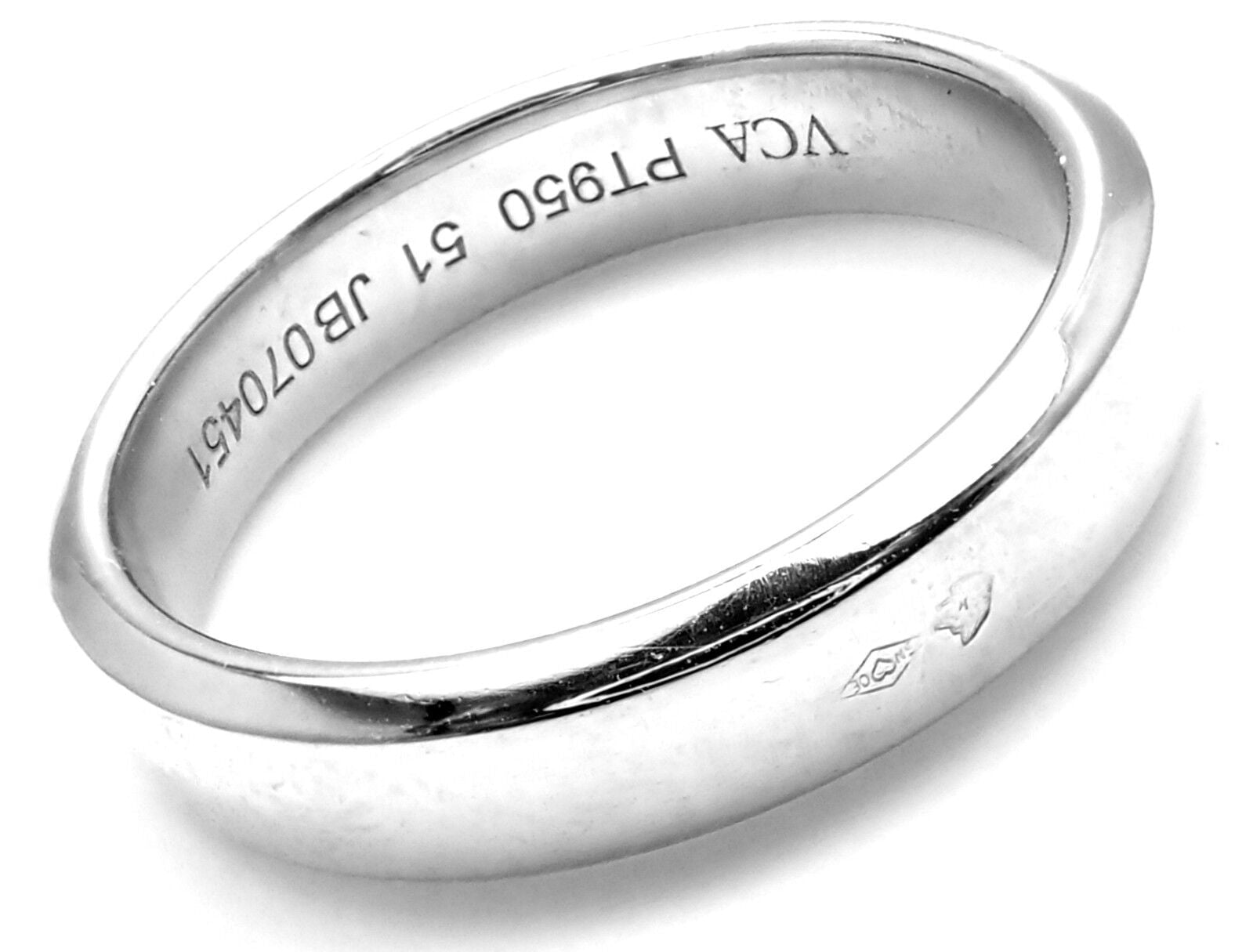 Authentic! Van Cleef & Arpels Toujours Platinum 4mm Wide Band Ring Size 51 | Fortrove