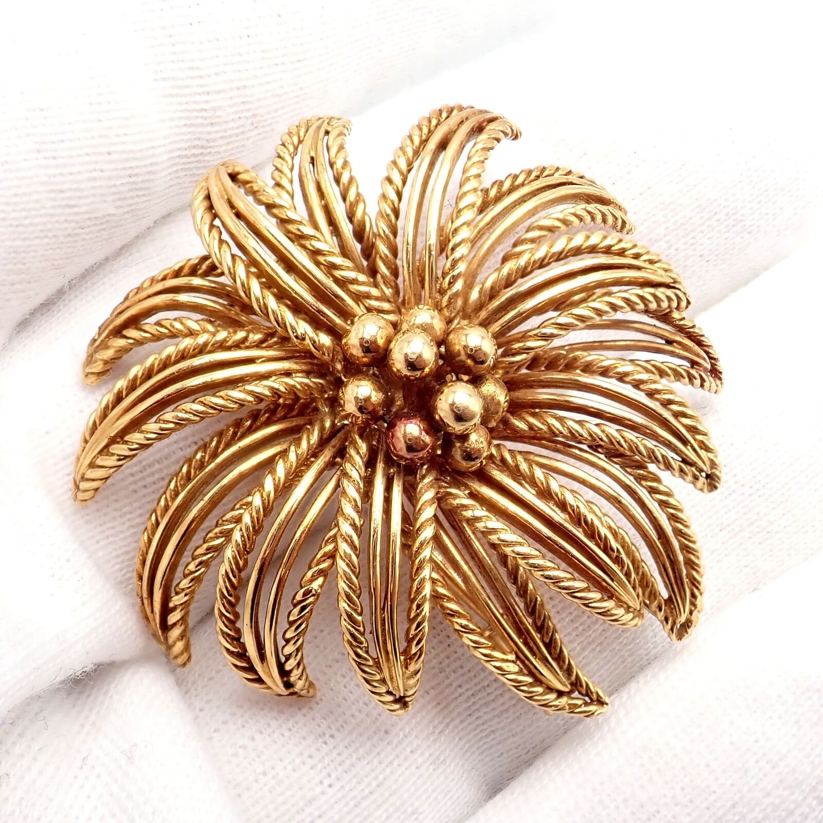 Vintage Boucheron Paris 18k Yellow Gold Large Flower Pin Brooch 1960s | Fortrove