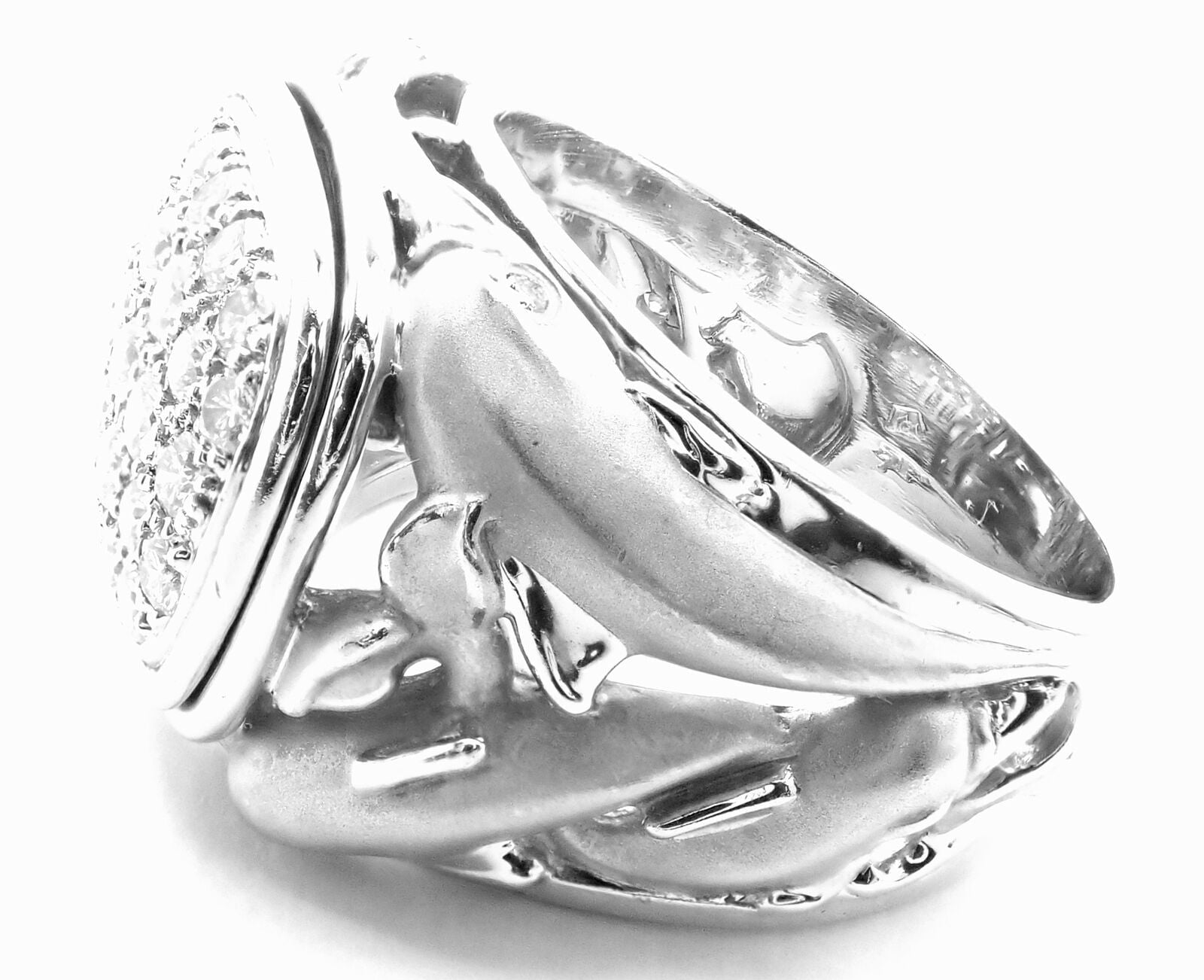 Authentic! Carrera Y Carrera Dolphin Motif 18k White Gold Diamond Ring | Fortrove
