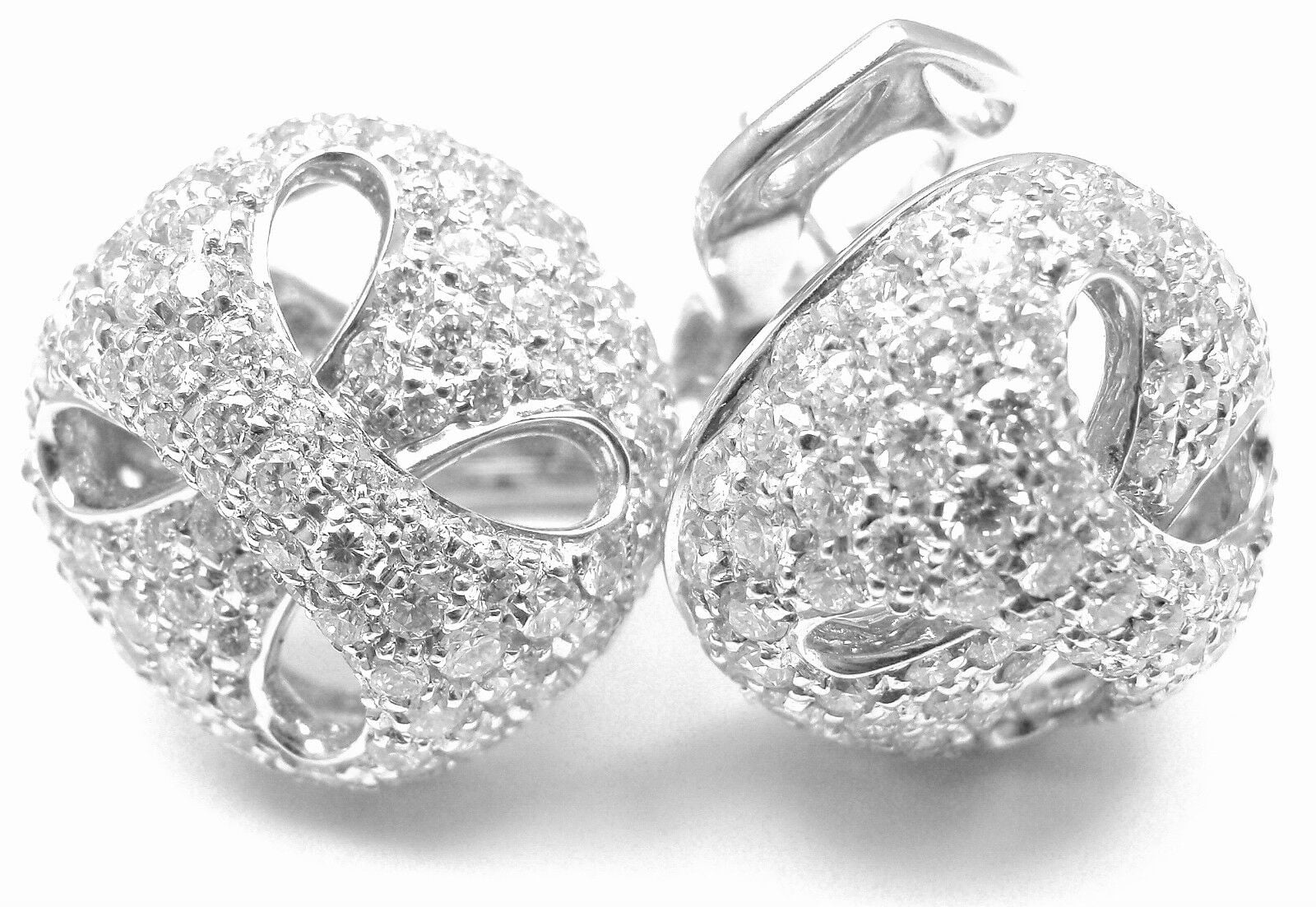 New Authentic Damiani 18k White Gold 3.03 ct Diamond Earrings | Fortrove