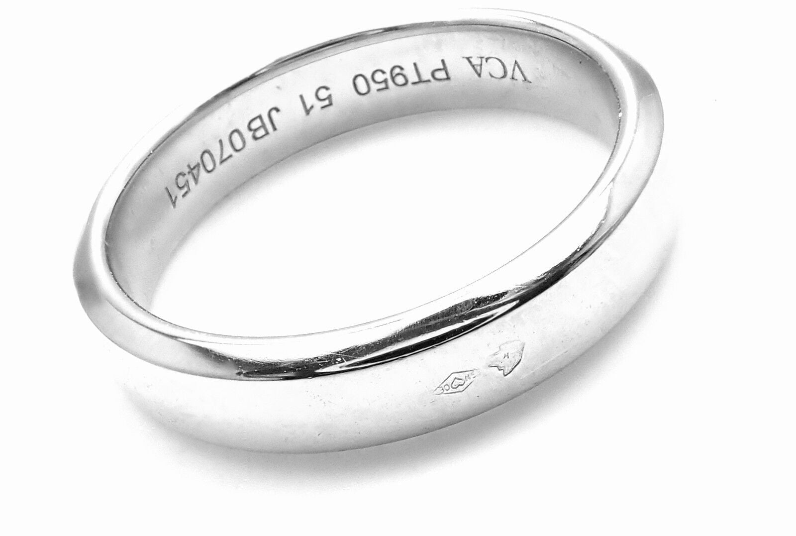 Authentic! Van Cleef & Arpels Toujours Platinum 4mm Wide Band Ring Size 51 | Fortrove