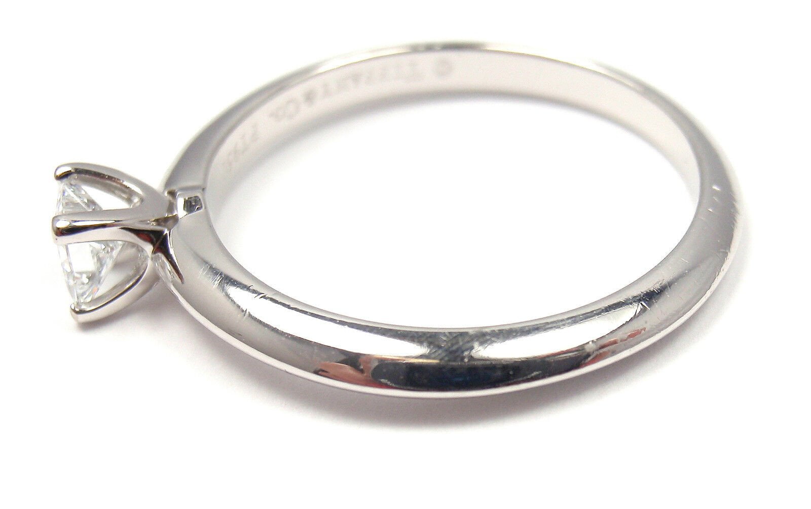 TIFFANY & CO PLATINUM SQUARE CUT DIAMOND 0.22CT VS2 D TRIPLE X ENGAGEMENT RING | Fortrove