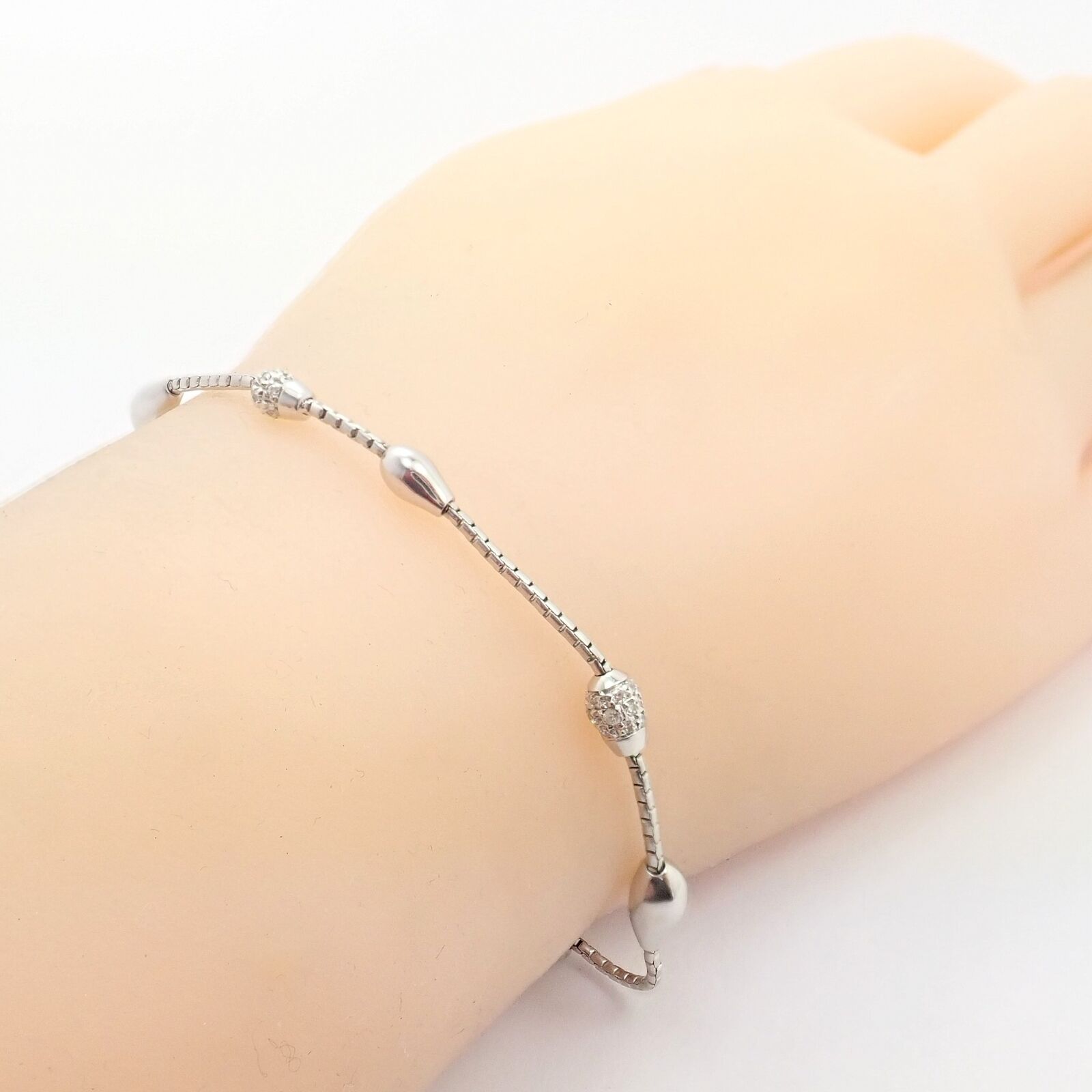 Rare Authentic H. Stern 18k White Gold Diamond Teardrop Bracelet | Fortrove