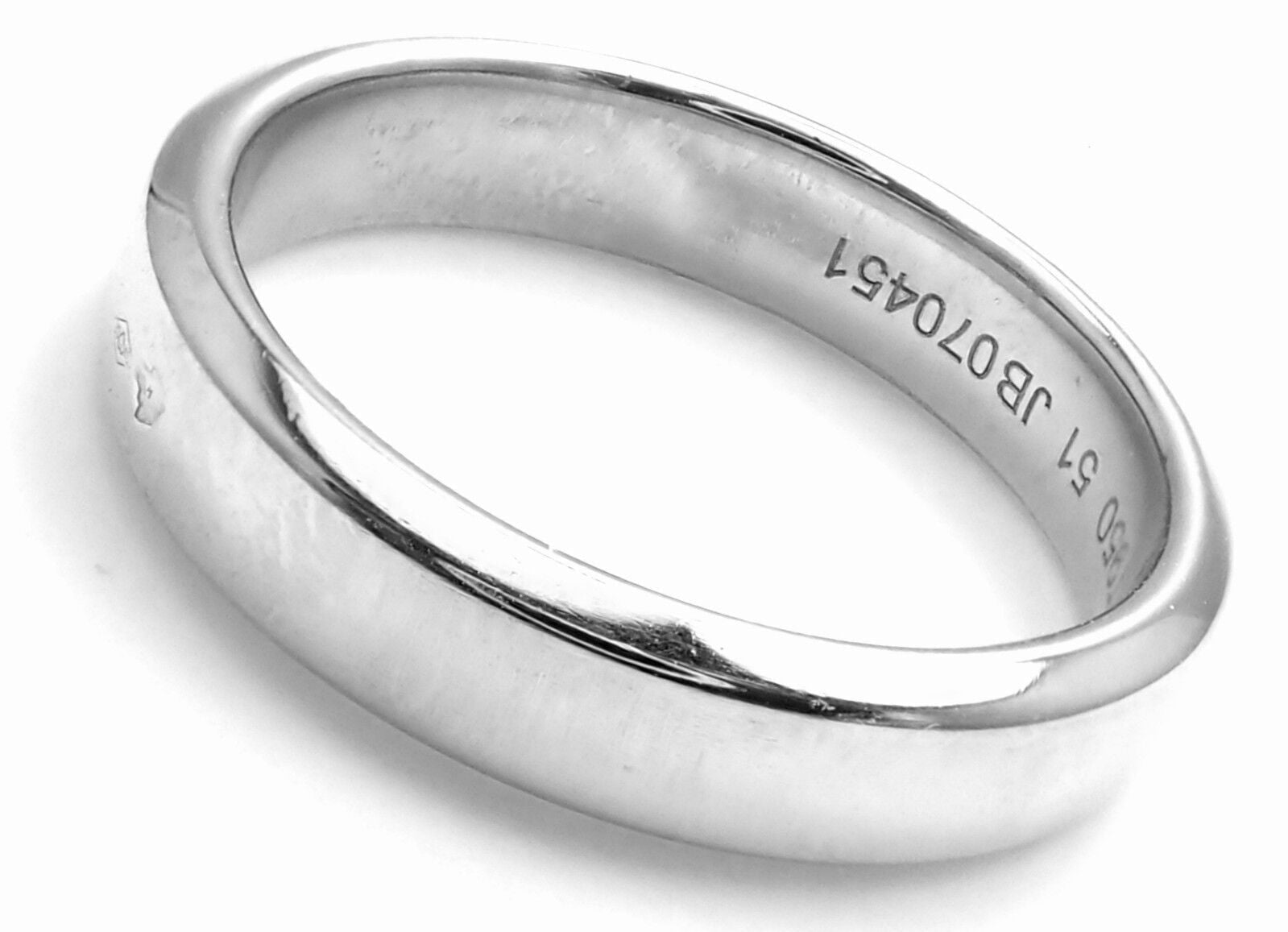 Authentic! Van Cleef & Arpels Toujours Platinum 4mm Wide Band Ring Size 51 | Fortrove