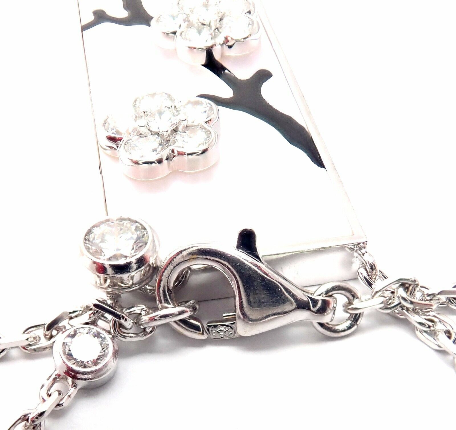 Authentic! Van Cleef & Arpels Miroir Des Eaux 18k Gold Diamond MOP Necklace | Fortrove