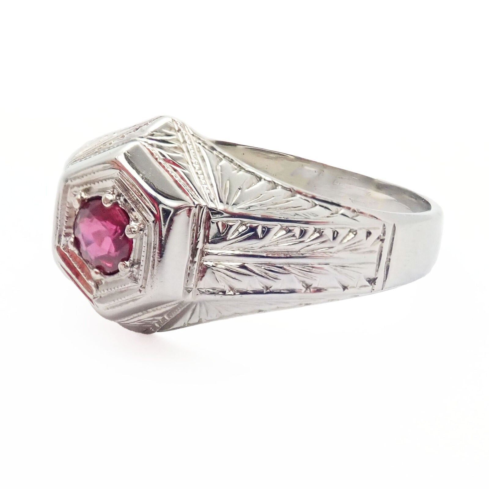 Vintage Estate 18k White Gold Ruby Art Deco Ring | Fortrove