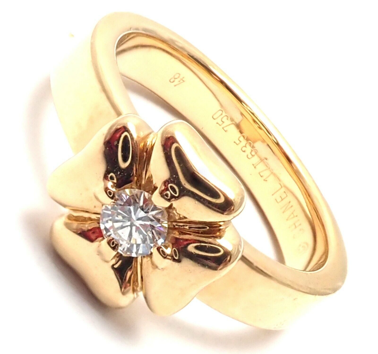 EXQUISITE AND LUCKY! Chanel 18k Yellow Gold Diamond Four Leaf Clover Ring. | Fortrove