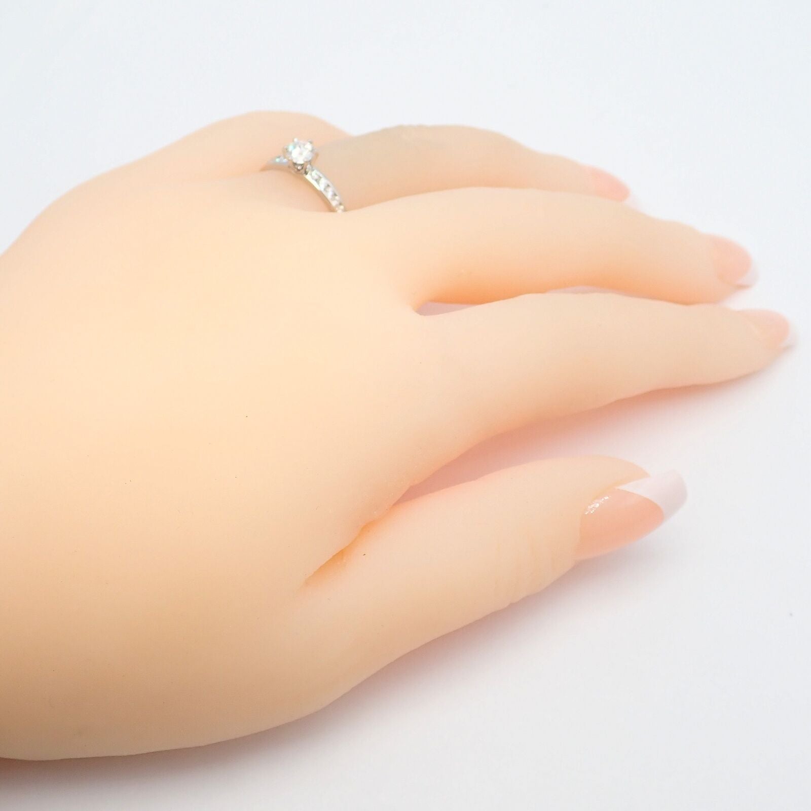 Authentic Tiffany & Co. Platinum 0.59ctw Diamond Engagement Ring sz 5.25 | Fortrove