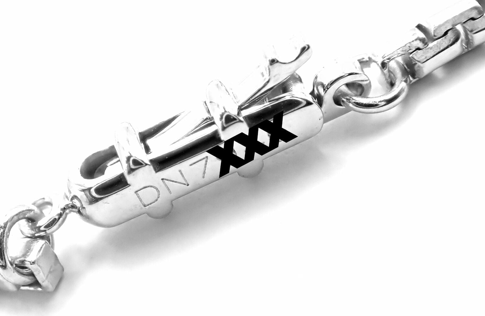 Authentic Cartier Cross 18k White Gold Diamond Charm Pendant Link Necklace Paper | Fortrove