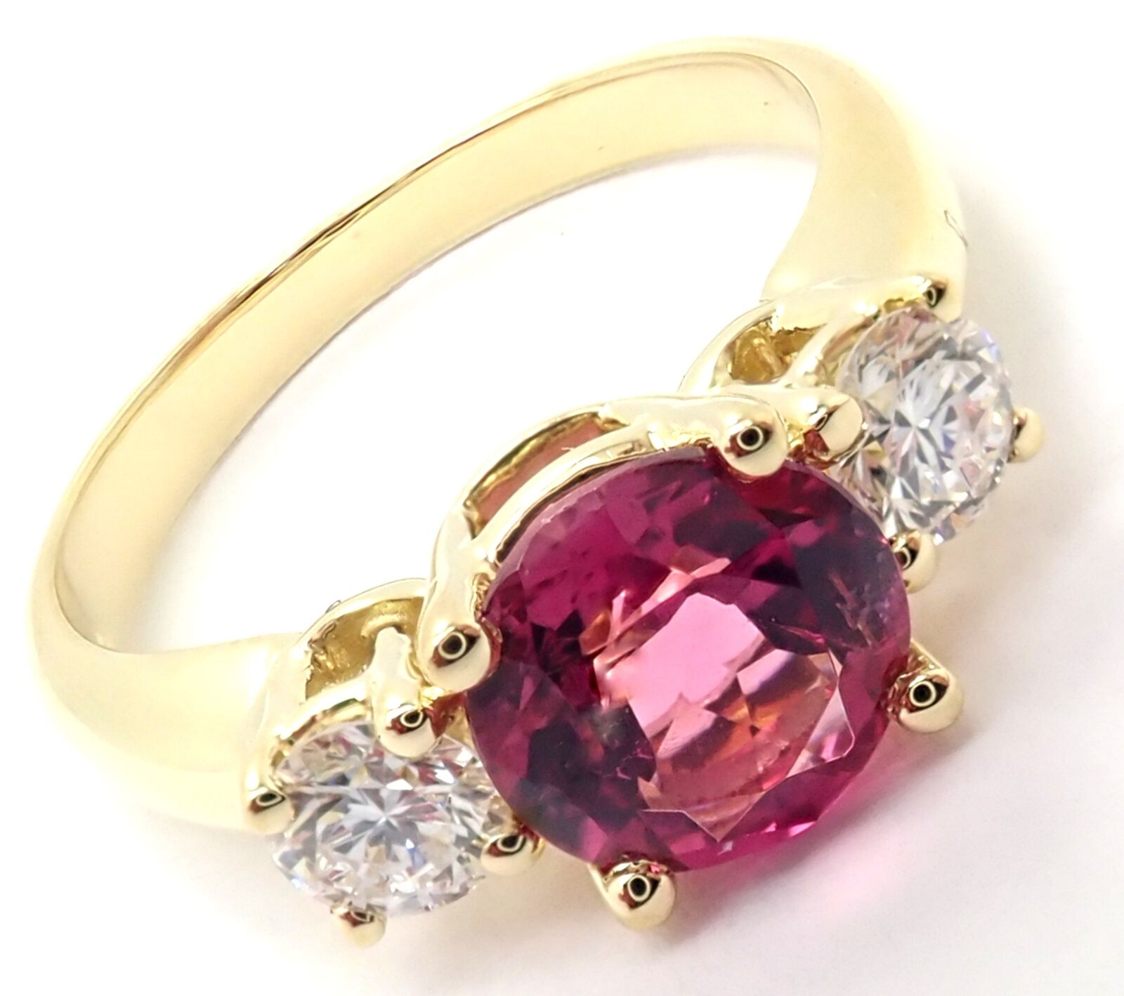 PINK AMETHYST + DIAMONDS YELLOW GOLD VICTORIA DIAMONDS RING