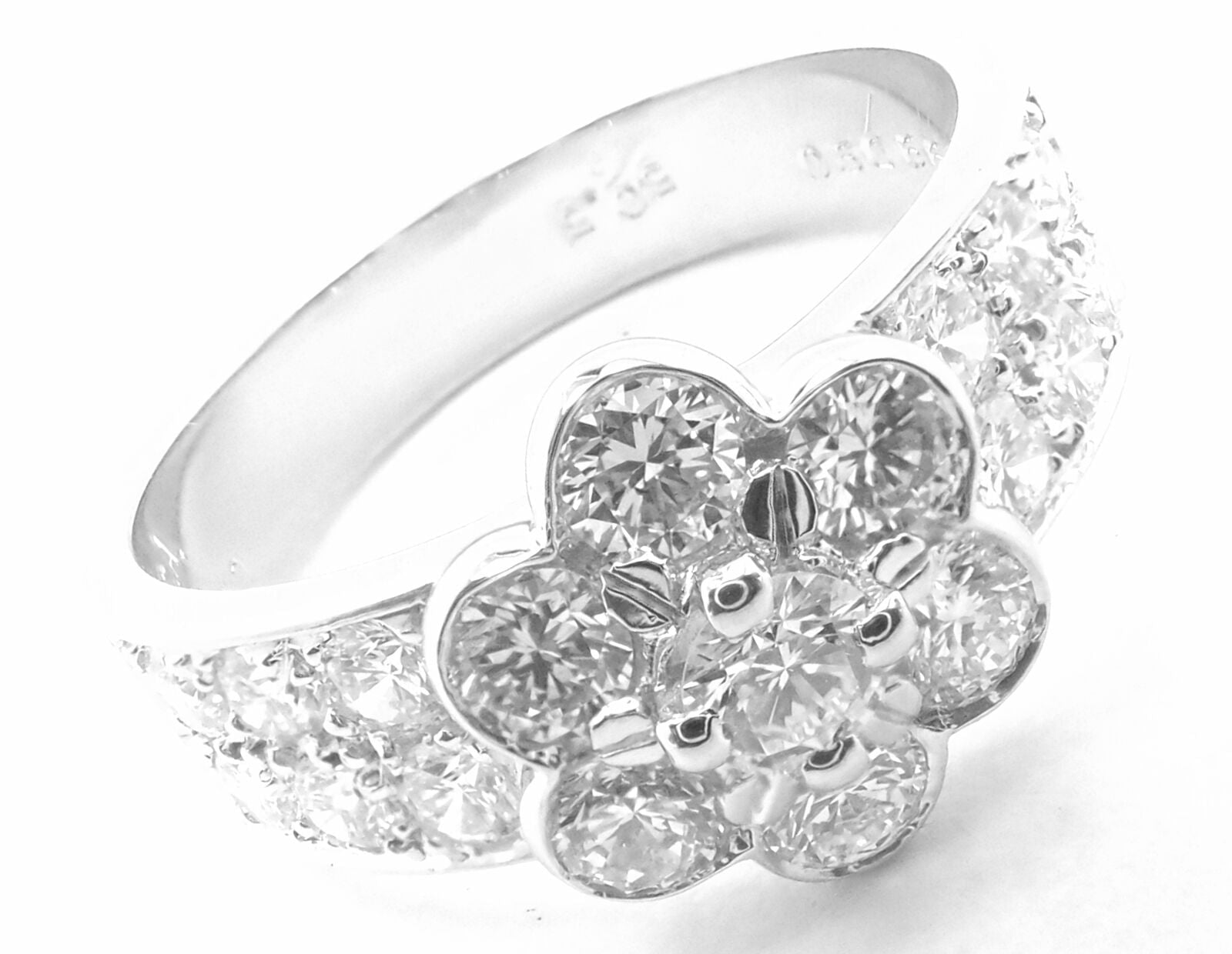 Authentic! Van Cleef & Arpels Platinum Diamond Fleurette Flower Ring | Fortrove