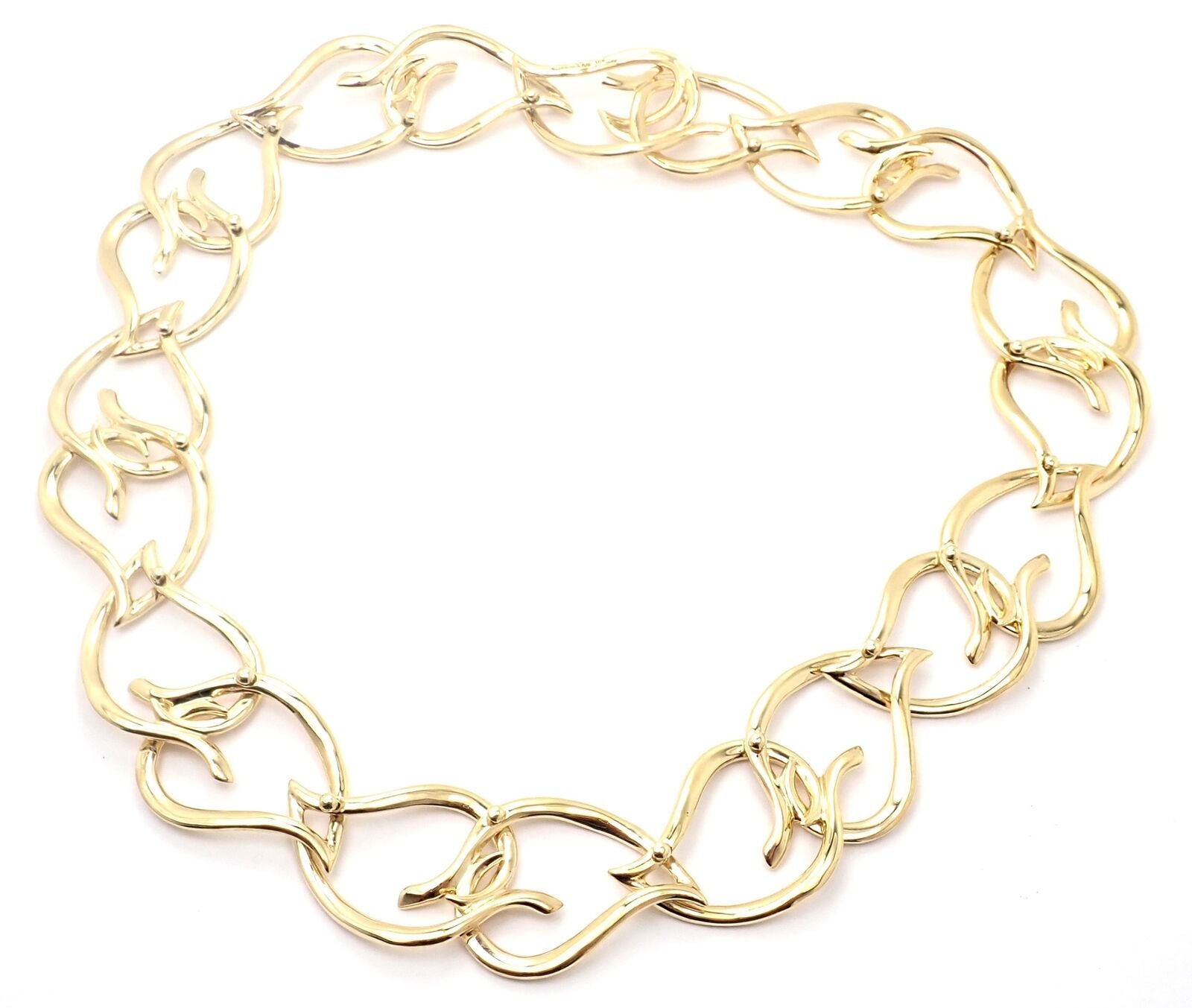 Authentic! VIntage Tiffany & Co 18k Yellow Gold Open Heart Leaf Link Necklace | Fortrove