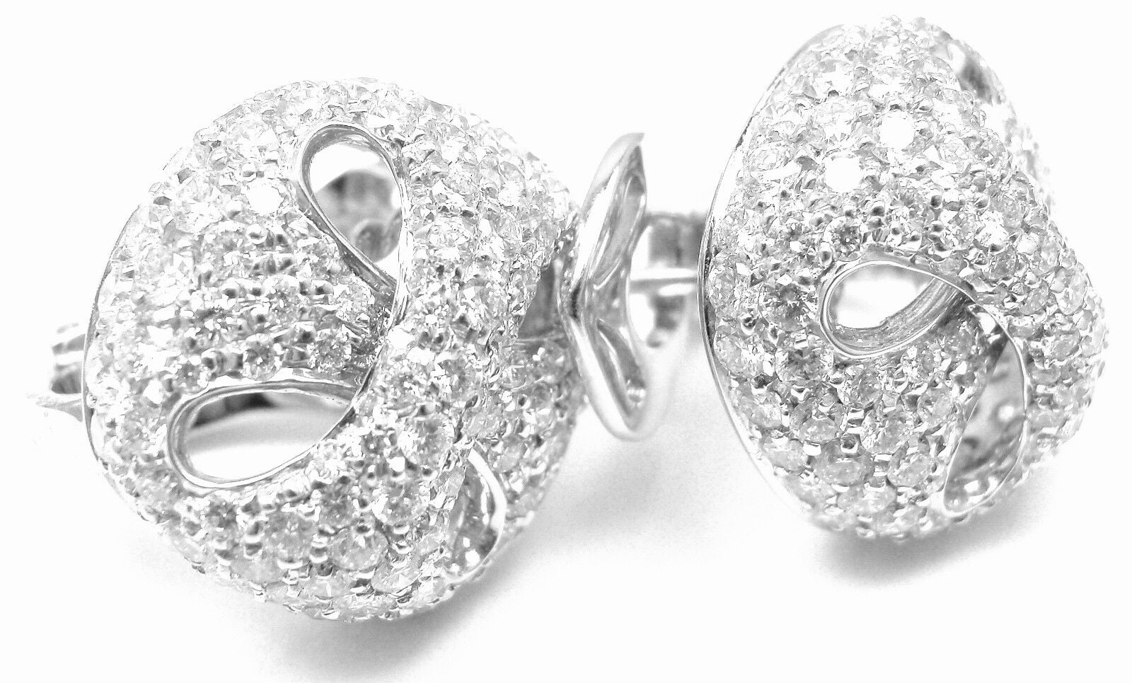 New Authentic Damiani 18k White Gold 3.03 ct Diamond Earrings | Fortrove