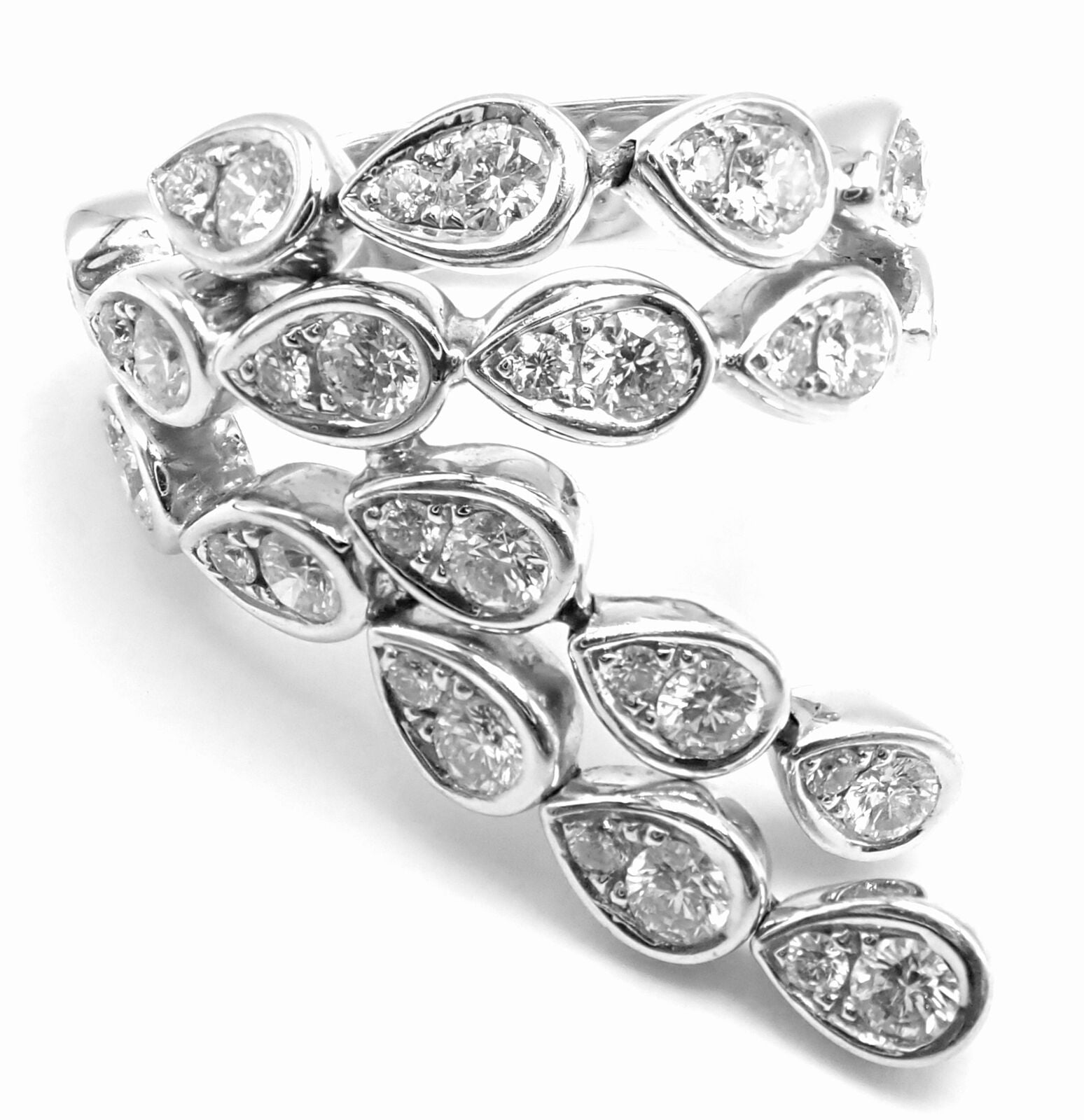 Authentic! Piaget Magic Reflection 18k White Gold Diamond Flexible Ring | Fortrove