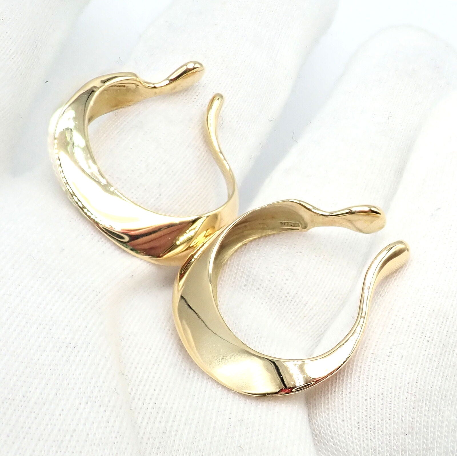 Authentic Vintage Tiffany & Co 18k Yellow Gold Peretti Lily Lobe Hoop Earrings | Fortrove
