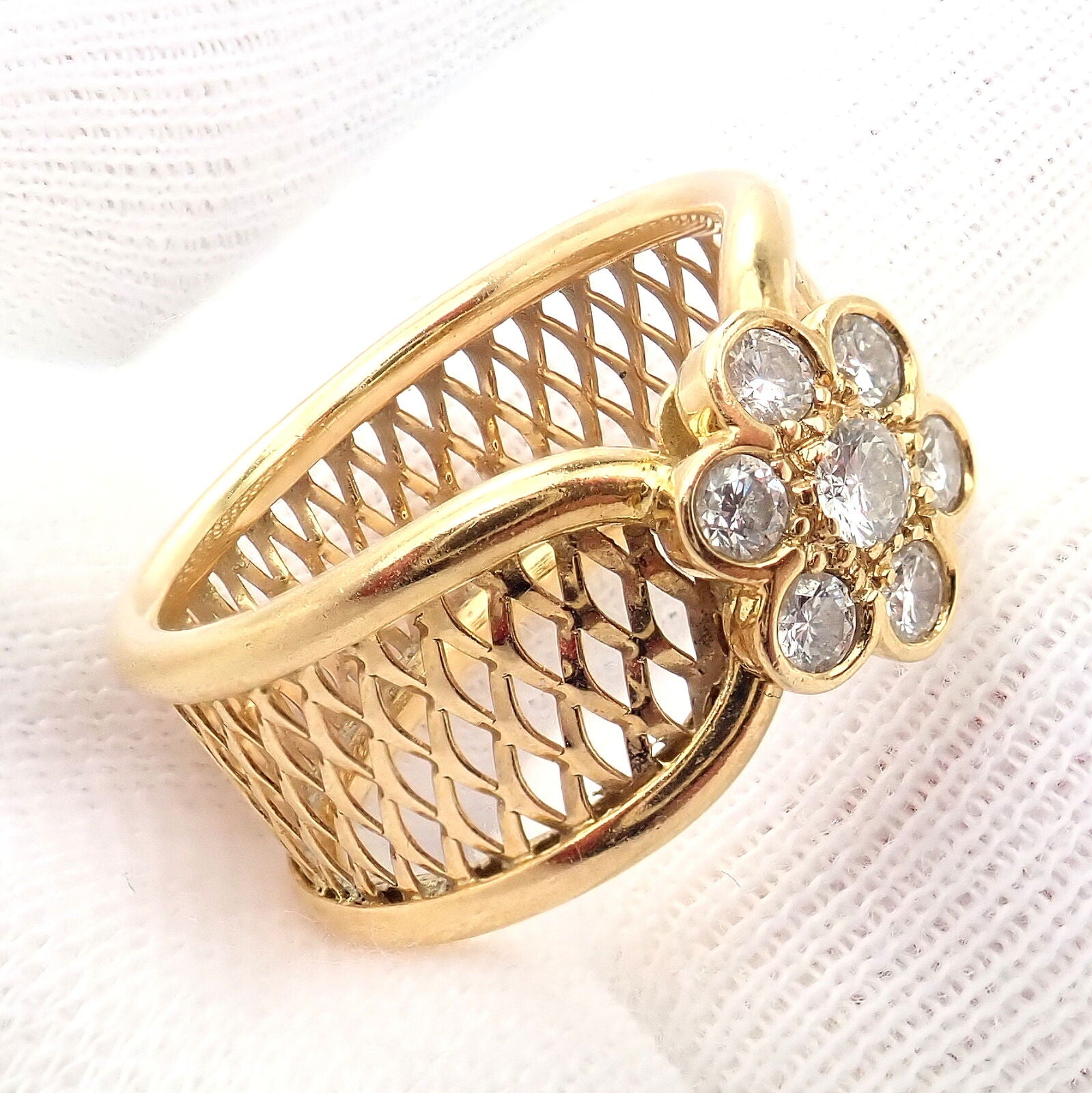 Authentic! Van Cleef & Arpels 18k Yellow Gold Diamond Mesh Fleurette Ring sz 7 | Fortrove