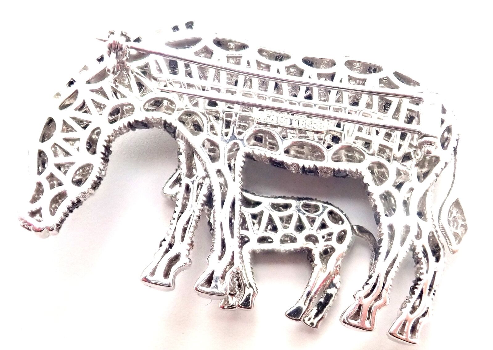 Authentic! Michele Della Valle 18k White Gold White & Black Diamond Zebra Brooch | Fortrove