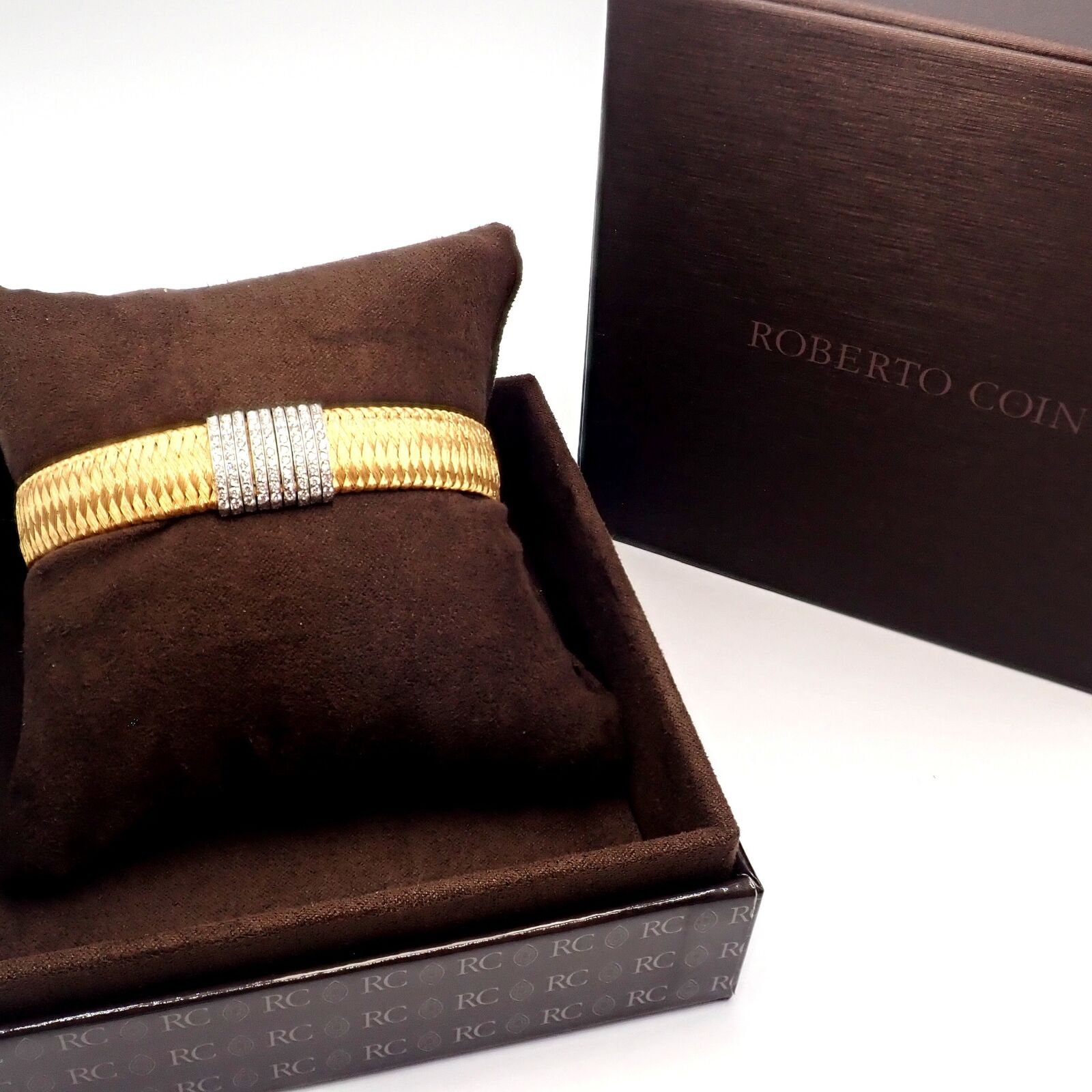 Authentic! Roberto Coin 18k Yellow Gold 9 Row Diamond Silk Weave Bracelet | Fortrove