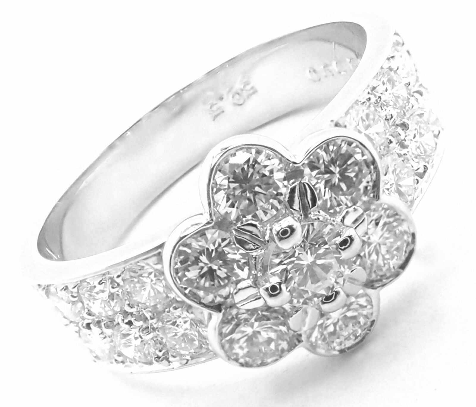 Authentic! Van Cleef & Arpels Platinum Diamond Fleurette Flower Ring | Fortrove