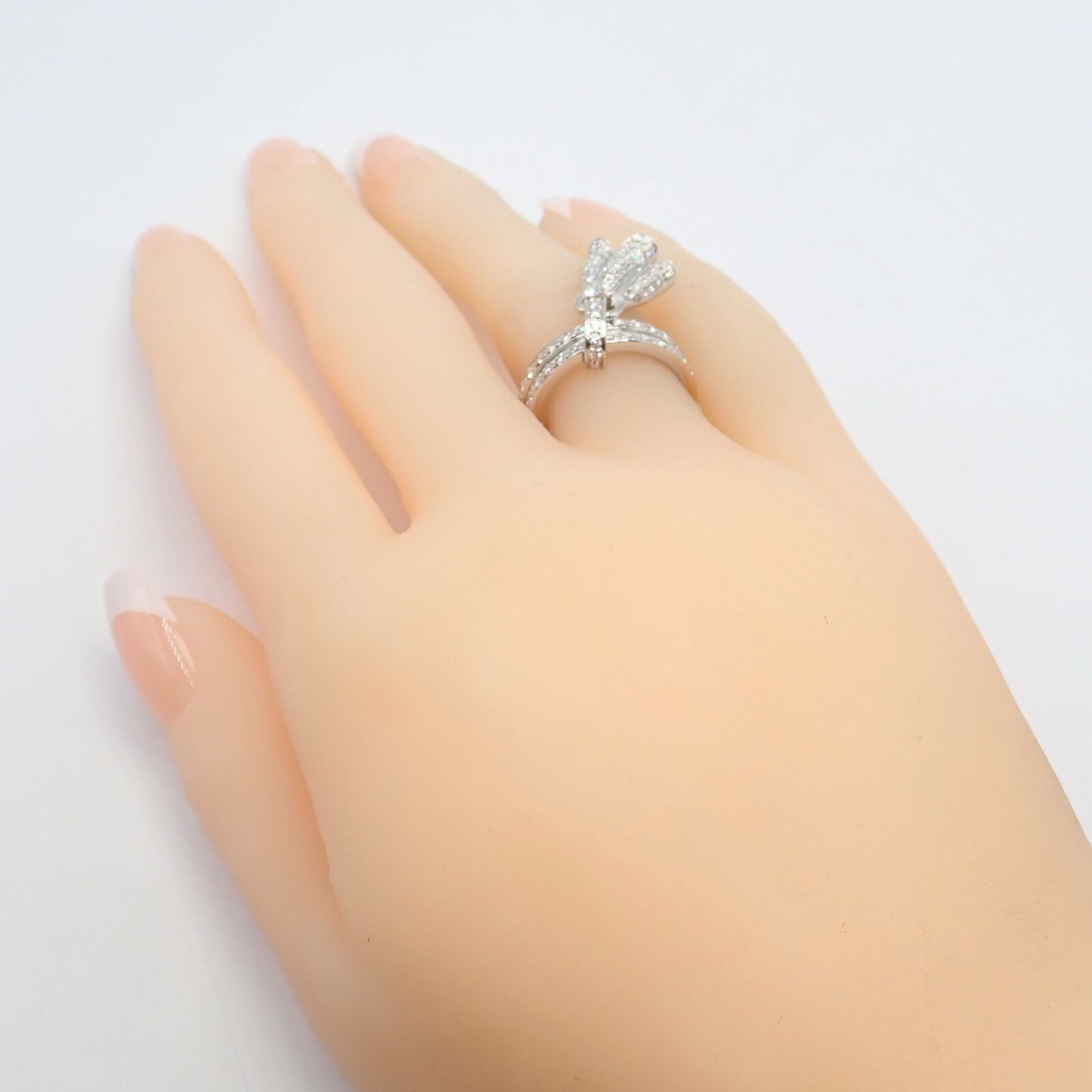Authentic! Piaget 18k White Gold Diamond Double Band Flower Ring | Fortrove