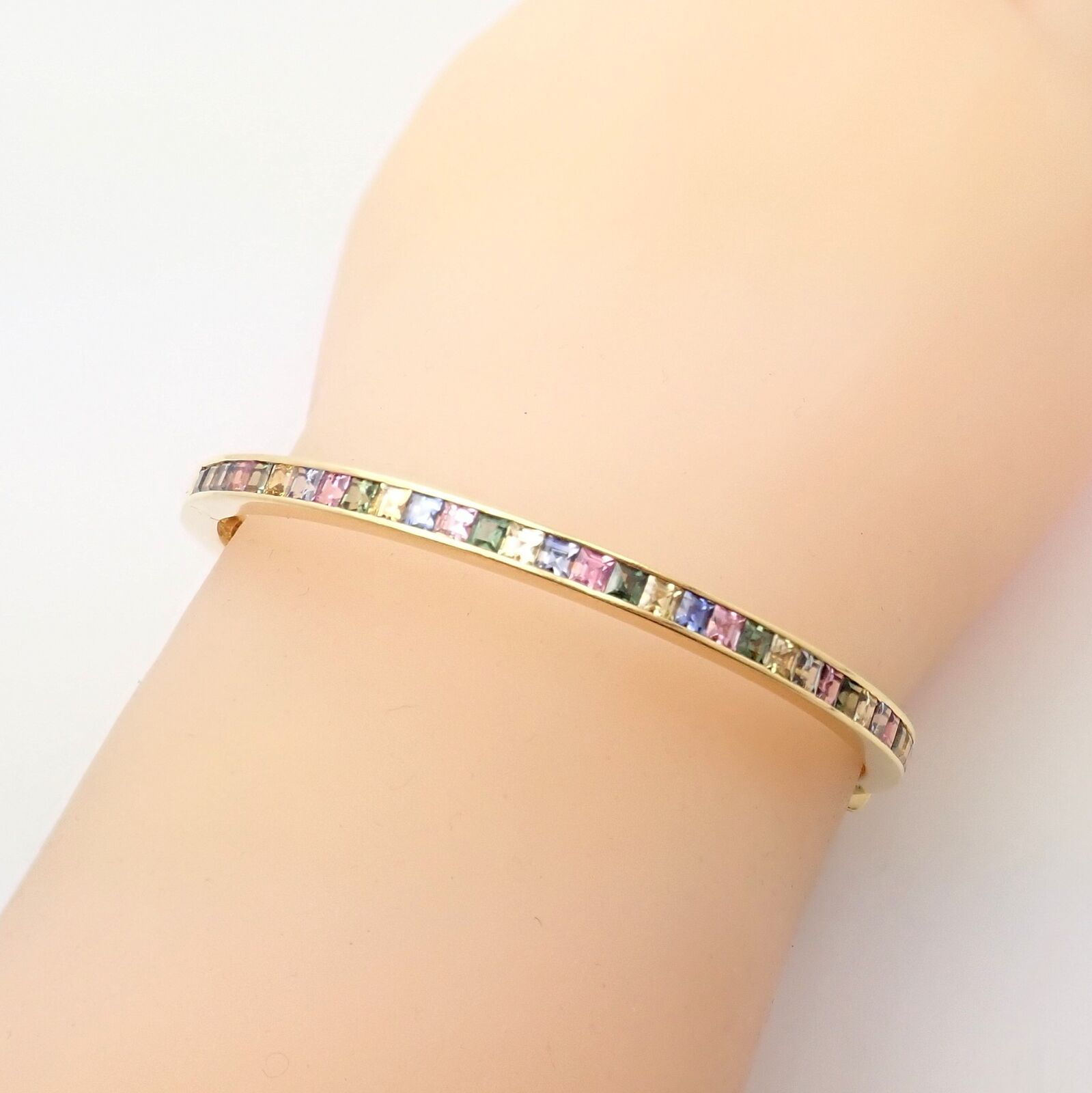 Authentic! Julius Cohen 18k Yellow Gold Diamond Pastel Color Stone Cuff Bracelet | Fortrove
