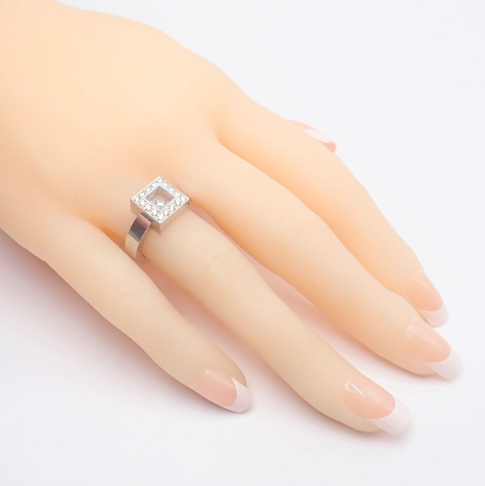 Authentic! Chopard 18k White Gold Diamond Happy Diamond Ring Sz 5.75 | Fortrove