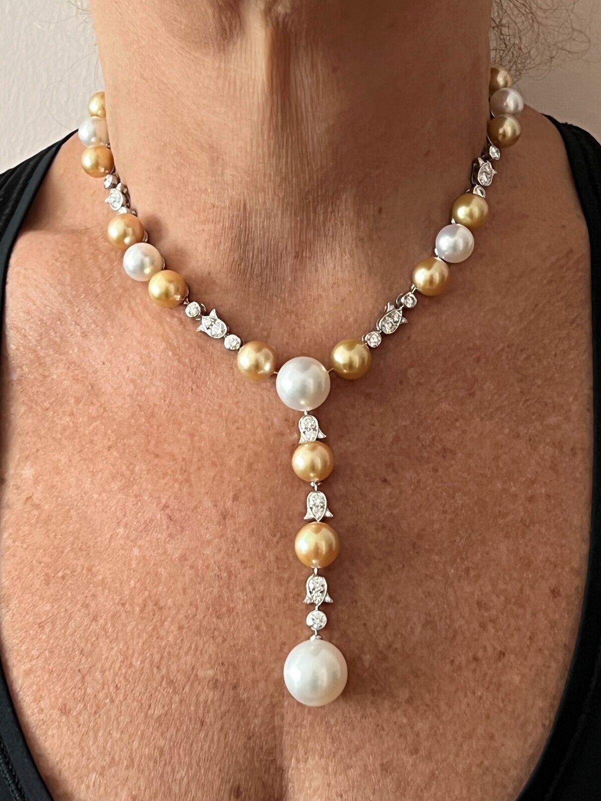 Authentic! Cartier Calin Platinum Diamond Tahitian & South Sea Pearl Necklace | Fortrove