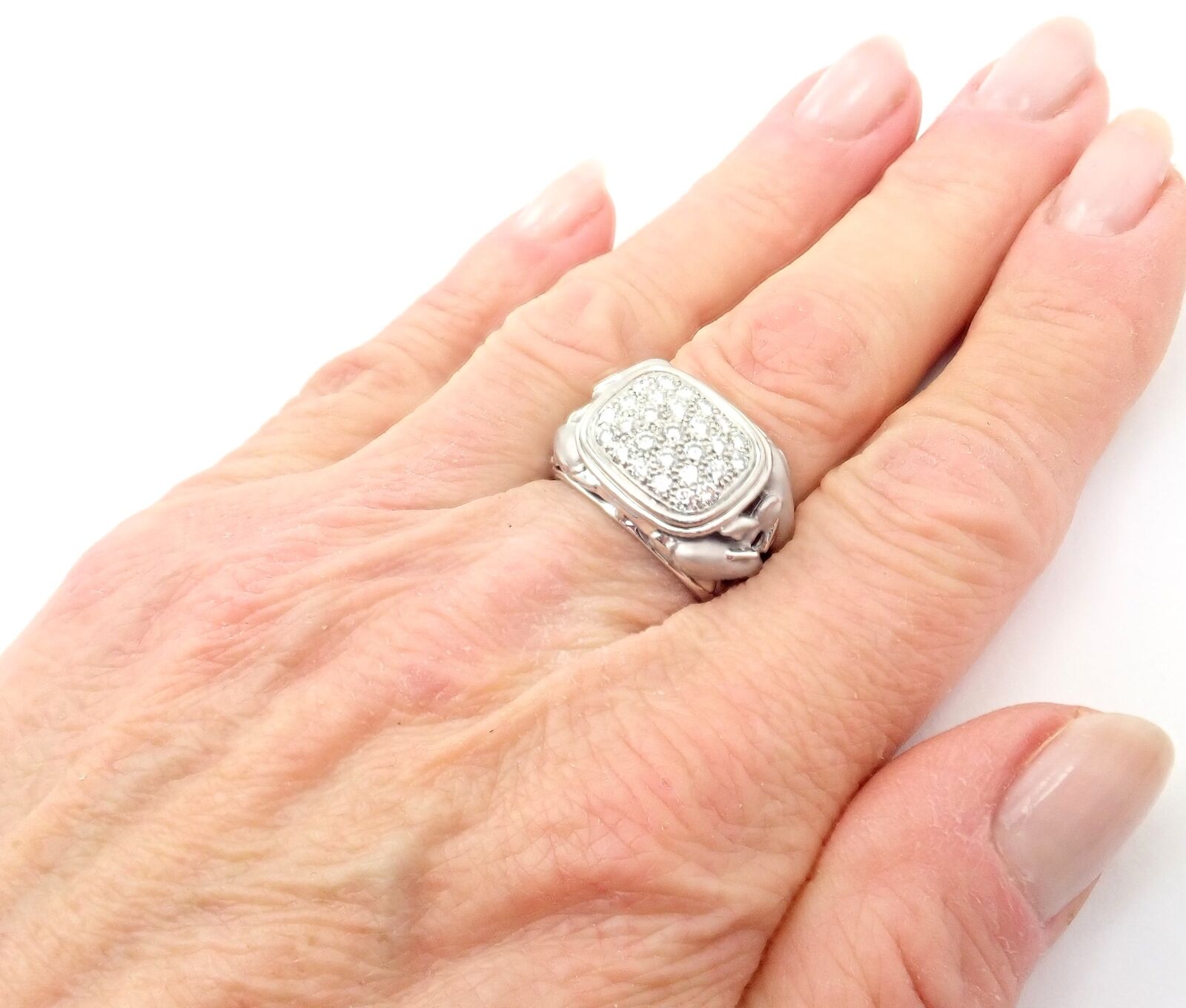 Authentic! Carrera Y Carrera Dolphin Motif 18k White Gold Diamond Ring | Fortrove