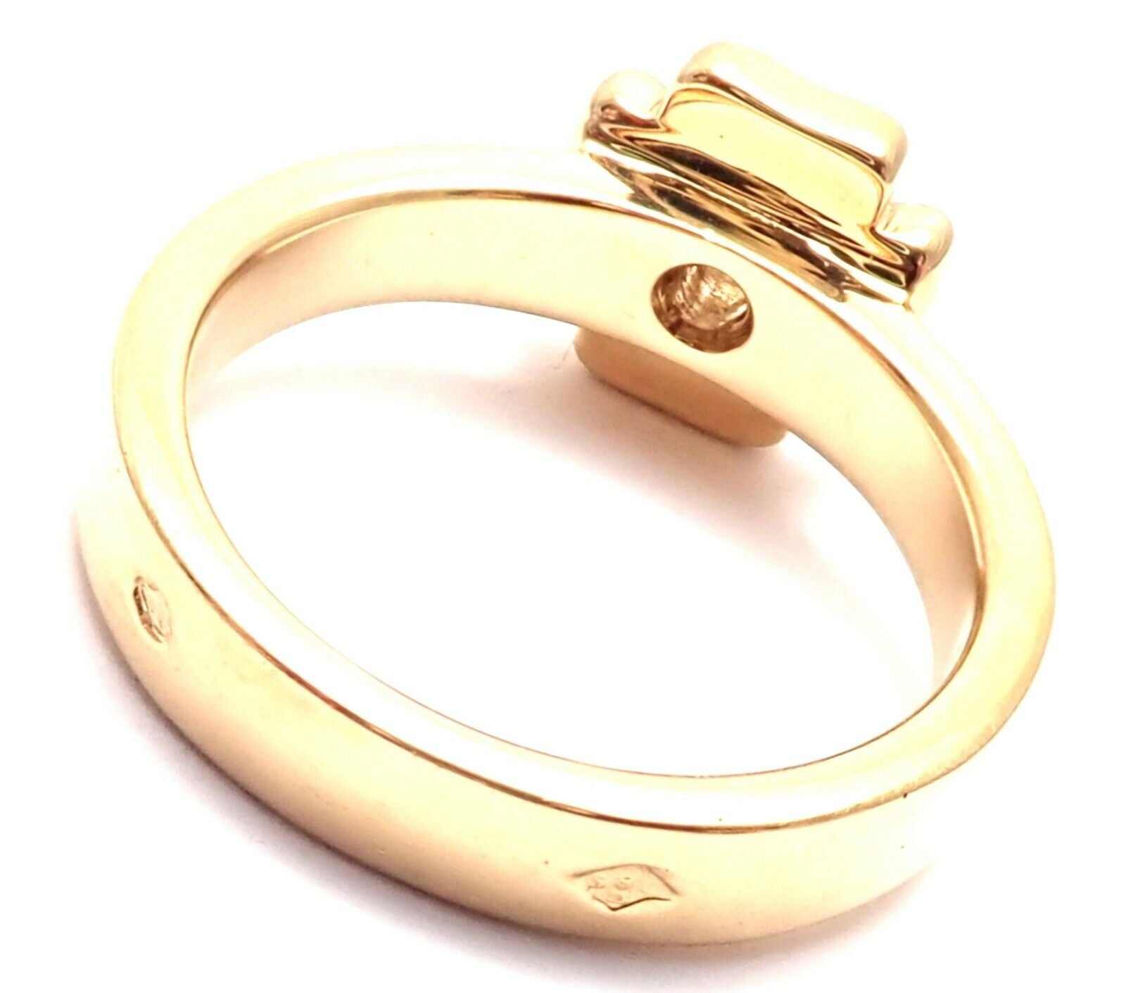 EXQUISITE AND LUCKY! Chanel 18k Yellow Gold Diamond Four Leaf Clover Ring. | Fortrove