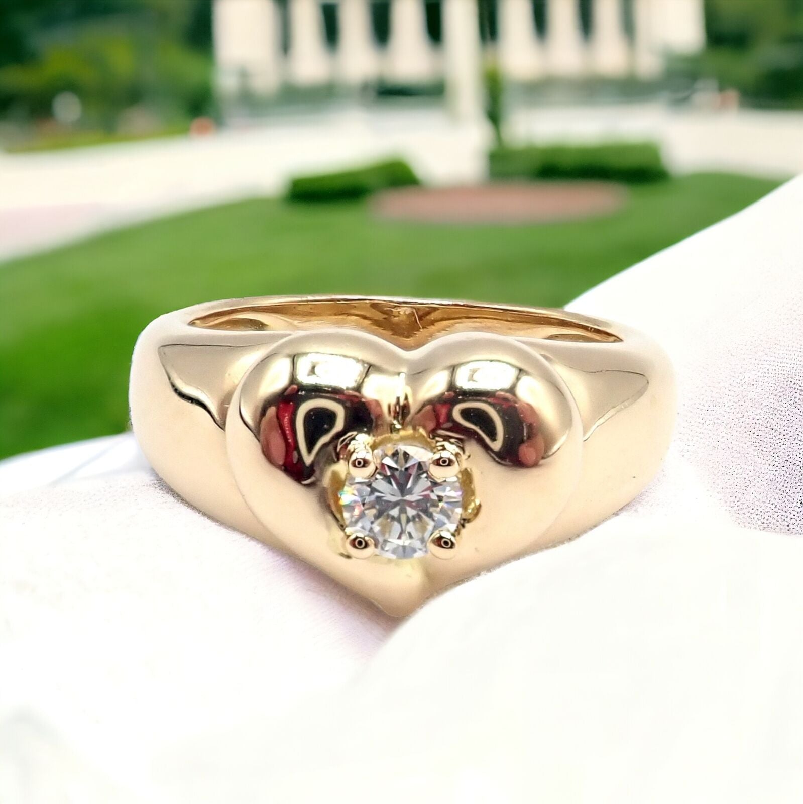 Rare! Authentic Van Cleef & Arpels 18k Yellow Gold Diamond Heart Ring | Fortrove