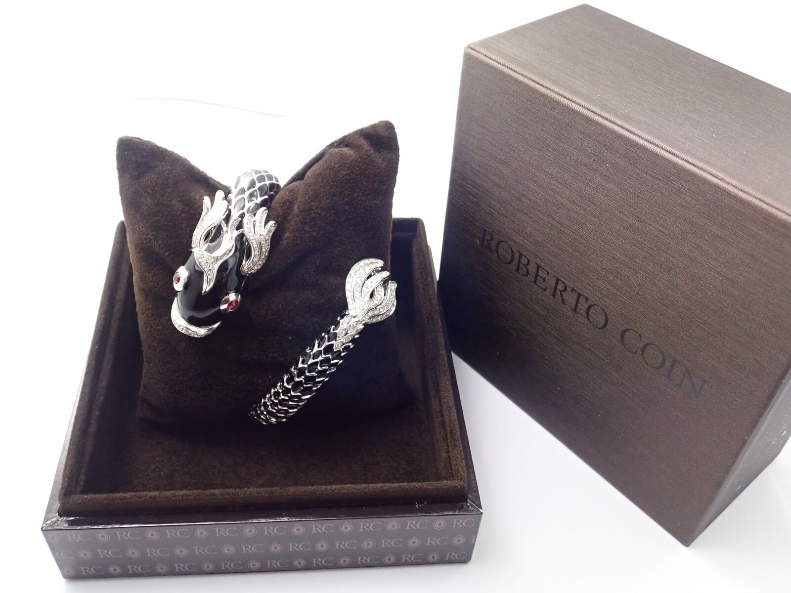 Authentic! Roberto Coin Nemo 18k White Gold Diamond Ruby Enamel Cuff Bracelet | Fortrove