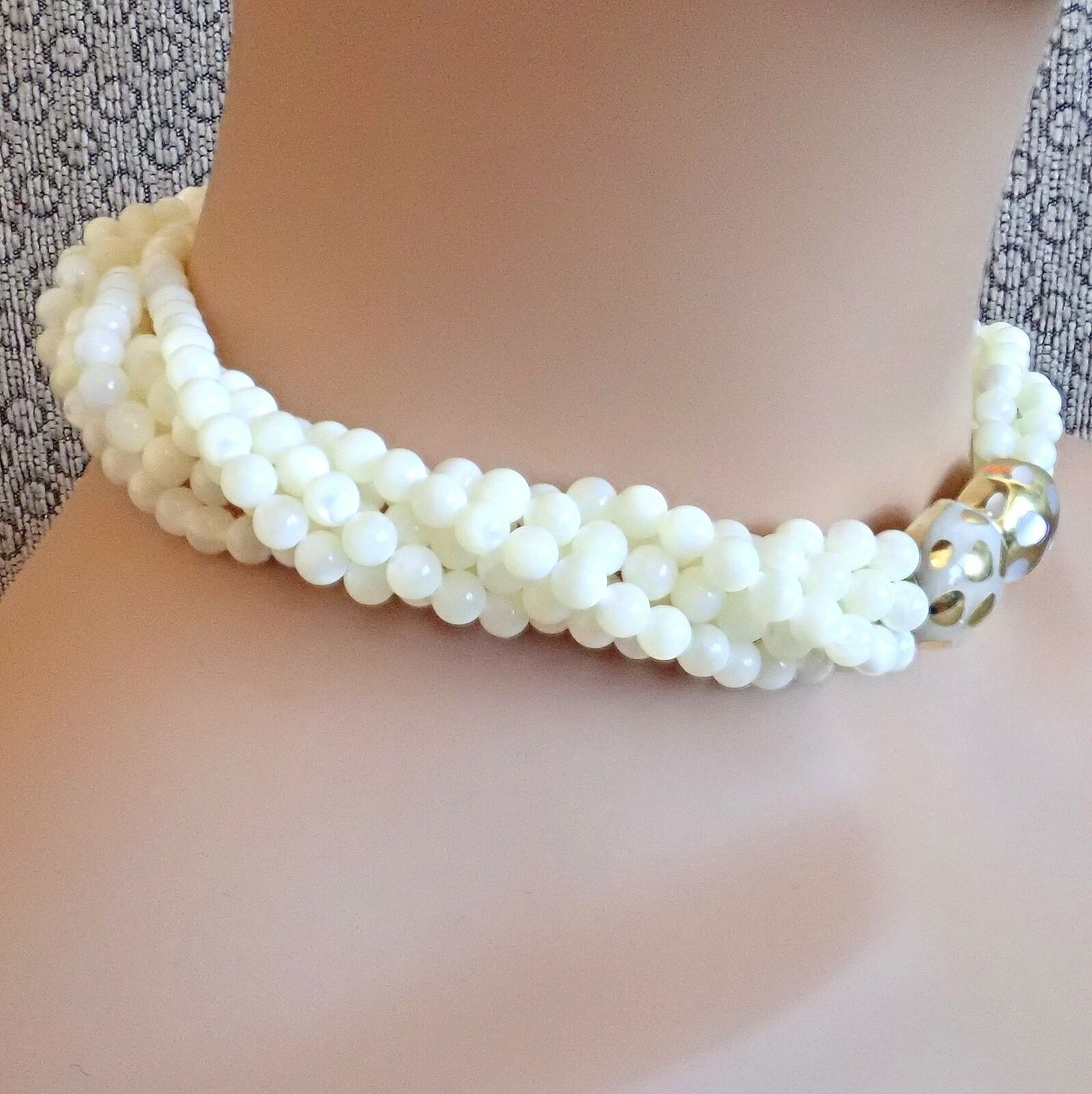 Tiffany & Co Cummings 18k Gold Mother Of Pearl Bead Torsade Inlaid Necklace | Fortrove