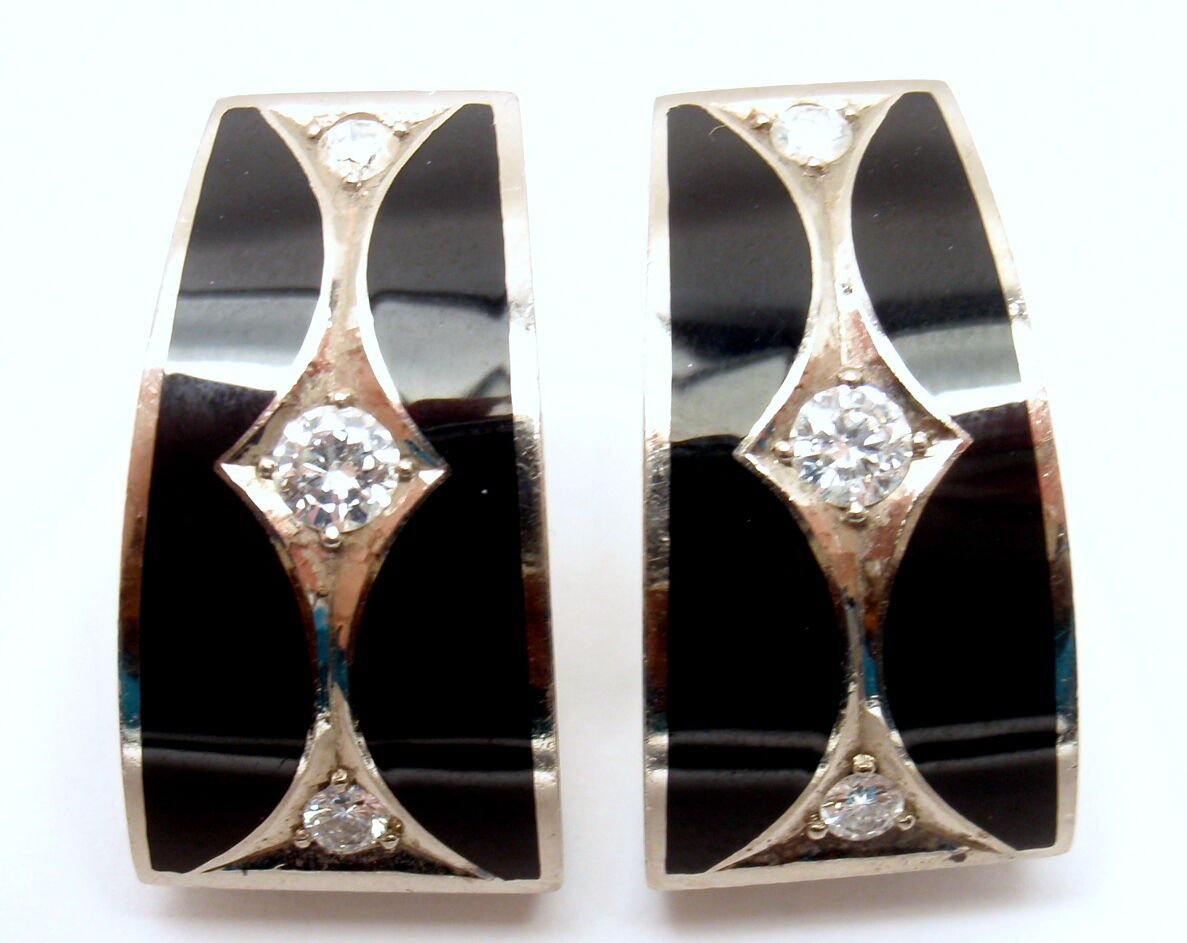STEPHEN WEBSTER 18K WHITE GOLD DIAMOND BLACK ENAMEL EARRINGS WITH BOX | Fortrove