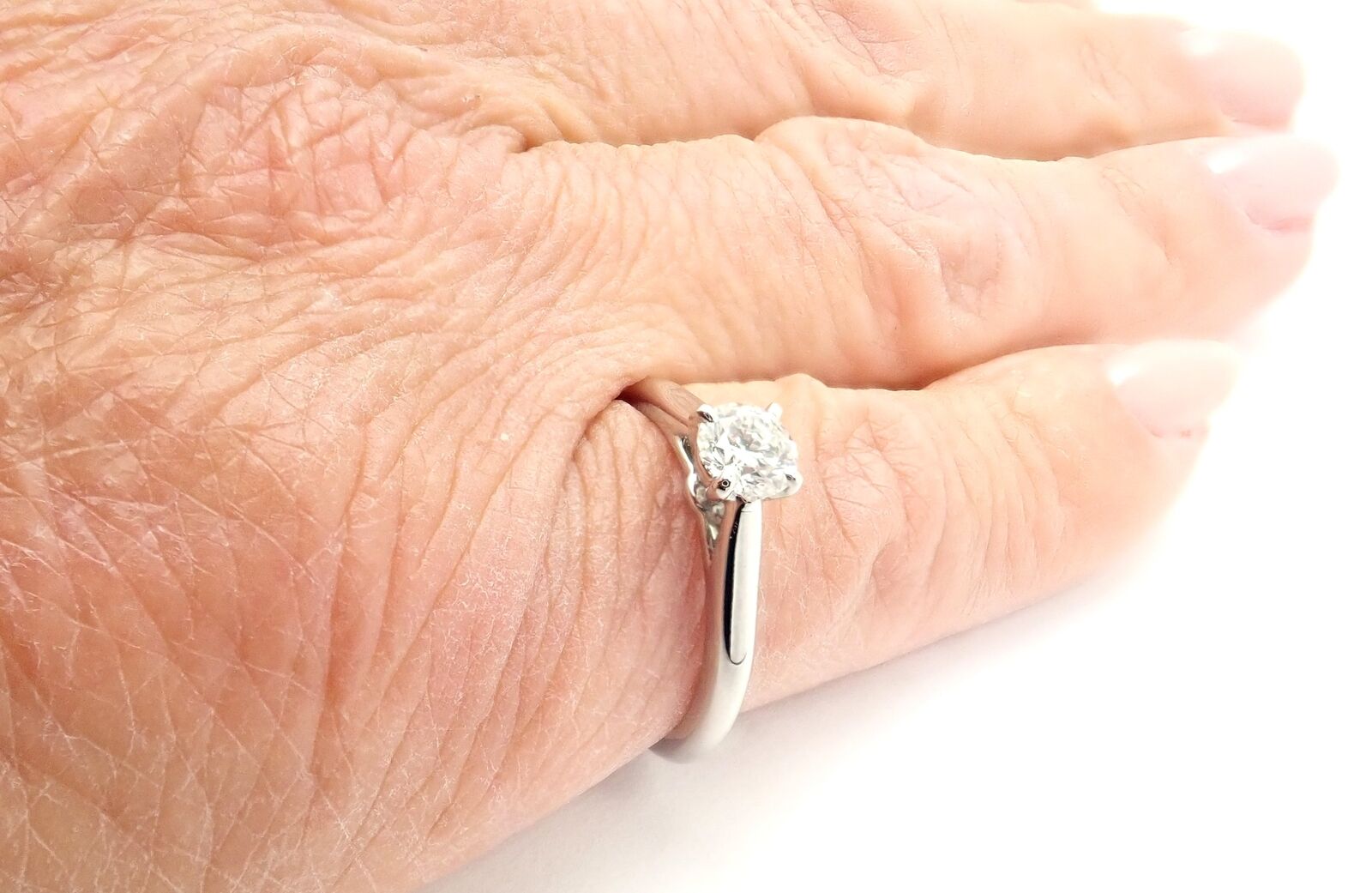 Authentic! Cartier Platinum .40ct VVS1/G Diamond Solitaire Engagement Ring | Fortrove