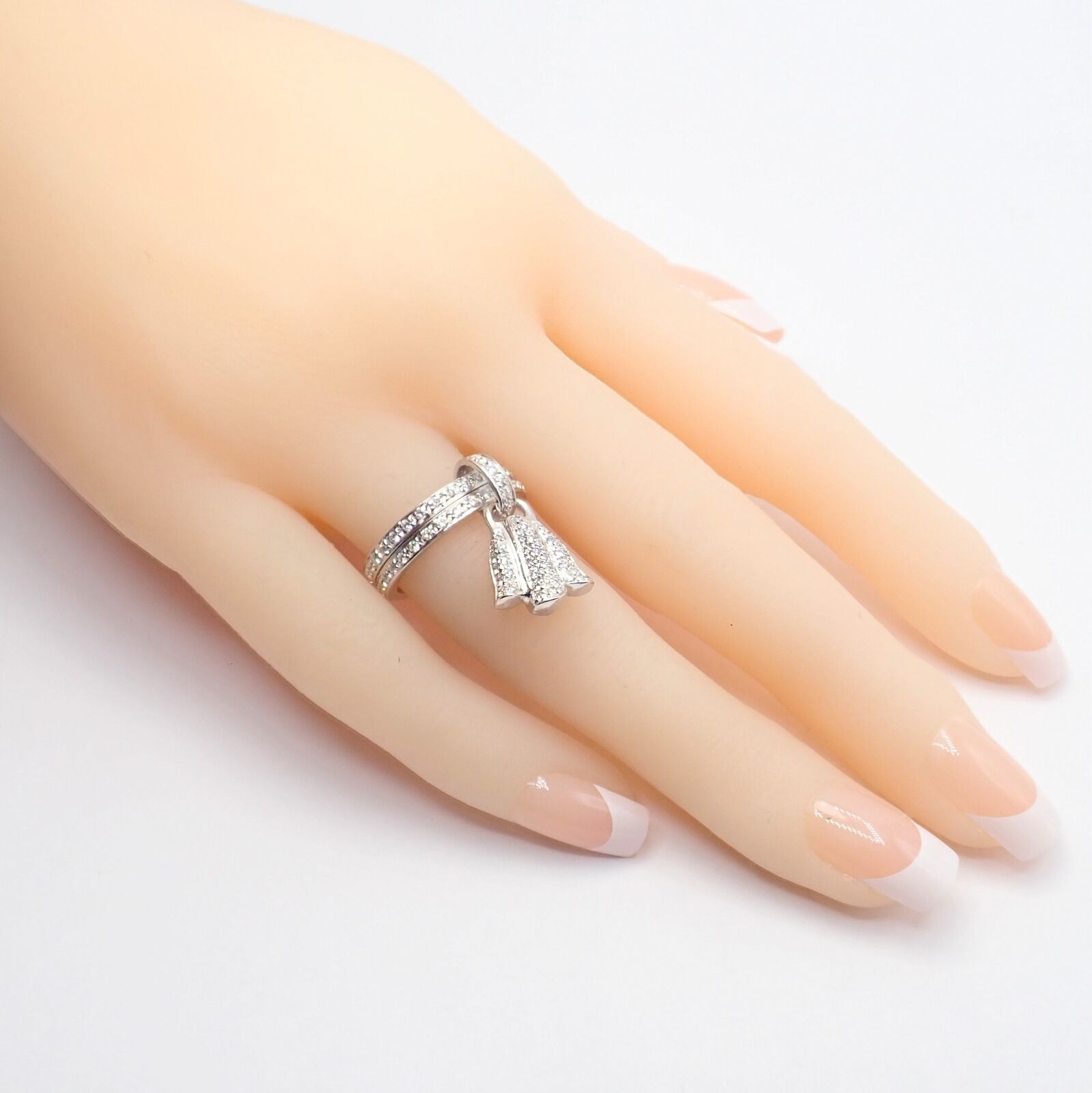 Authentic! Piaget 18k White Gold Diamond Double Band Flower Ring | Fortrove