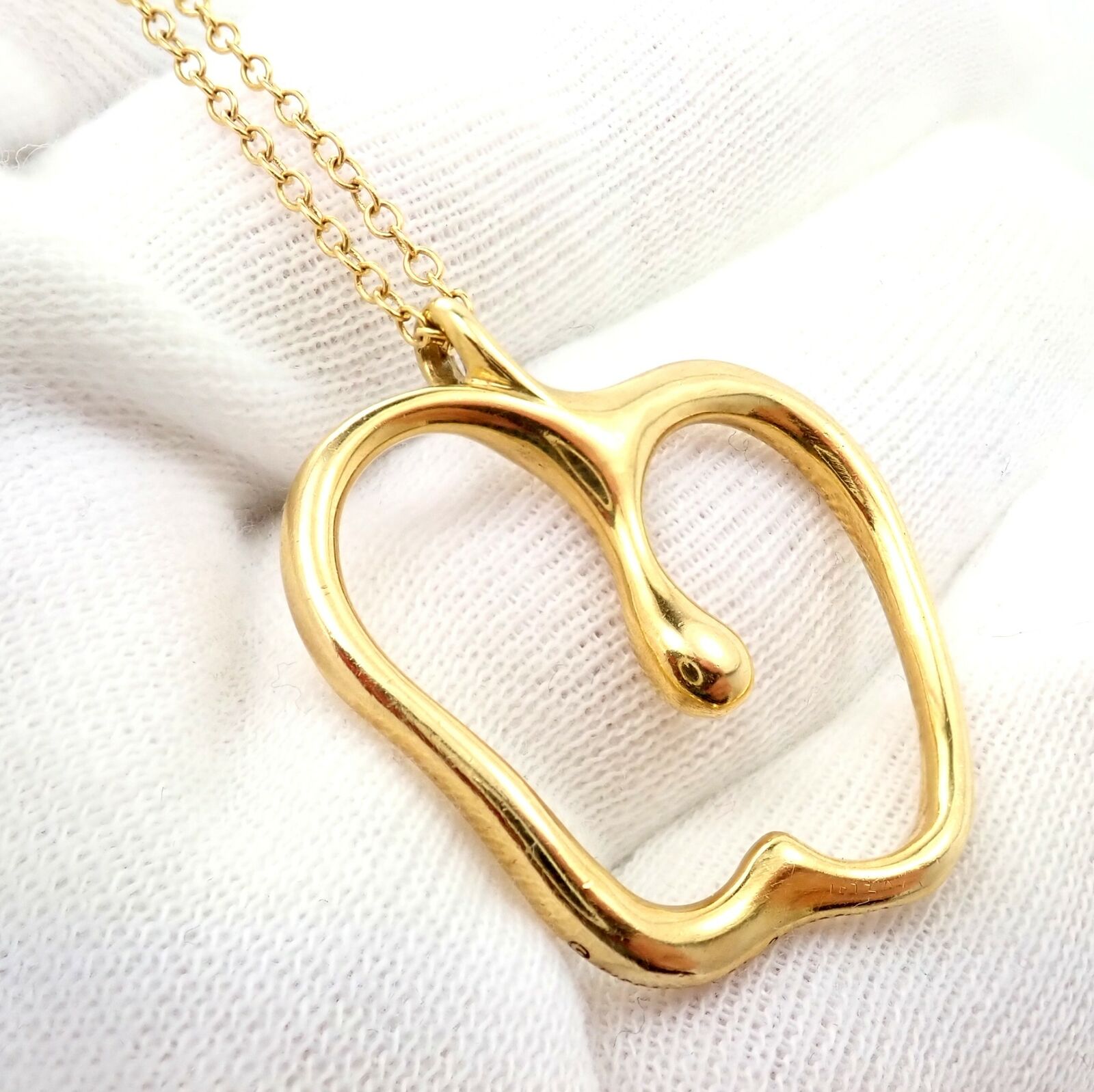 Authentic! Tiffany & Co Peretti 18k Yellow Gold Large Apple Pendant Necklace | Fortrove