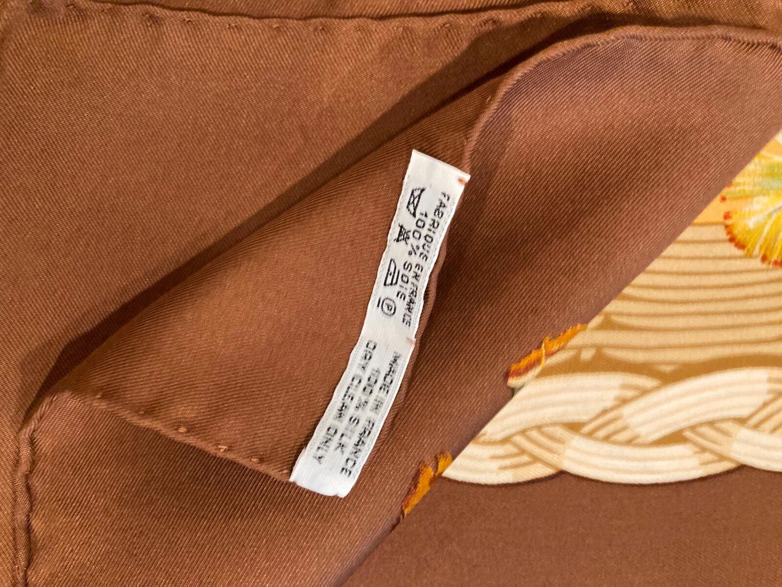 Authentic RARE! Hermes Eggs Latham Des œufs Vintage 90cm Silk Scarf | Fortrove