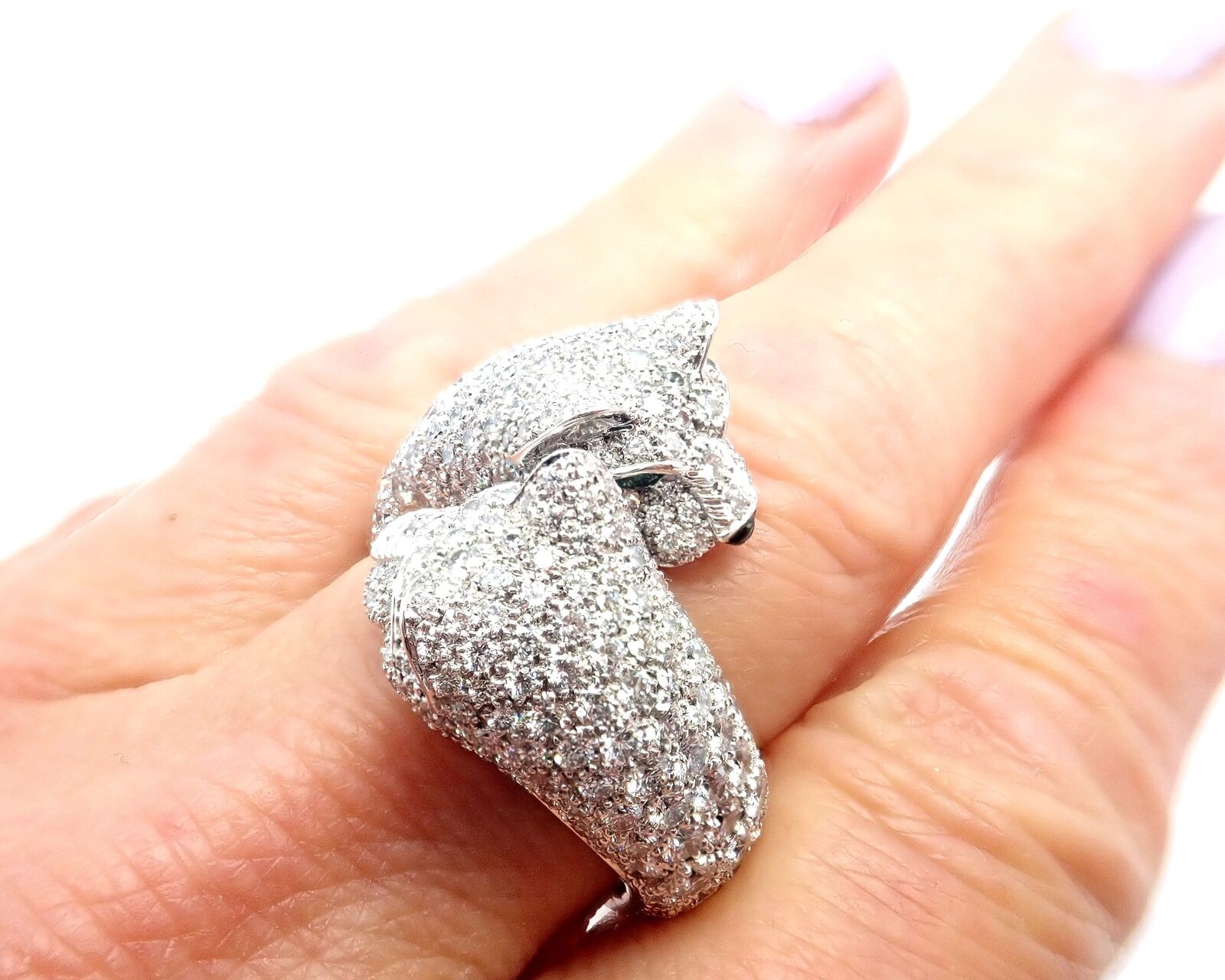 Authentic! Cartier Double Panther Panthere Lakarda 18k Gold Diamond Emerald Ring | Fortrove