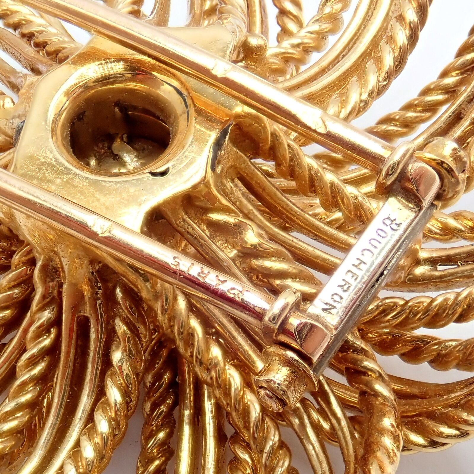 Vintage Boucheron Paris 18k Yellow Gold Large Flower Pin Brooch 1960s | Fortrove
