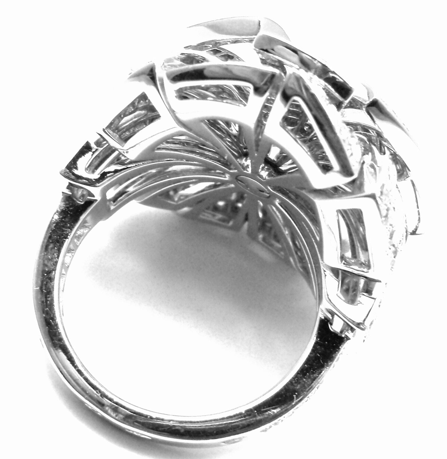 Rare! Authentic Chanel Flower 18k White Gold Diamond Large Ring | Fortrove