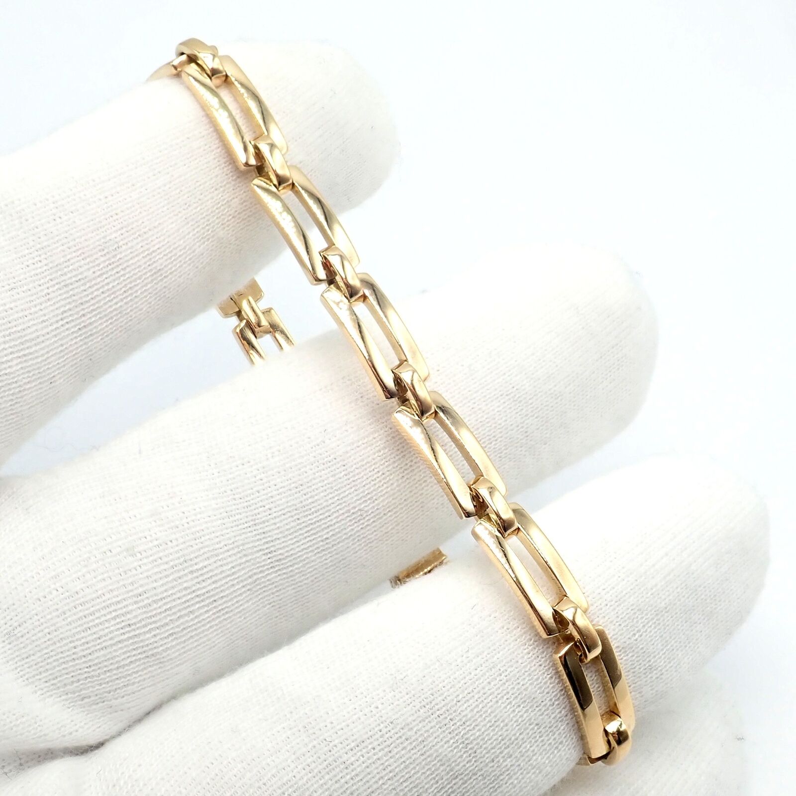 Authentic! Cartier Vintage 18k Yellow Gold Link Bracelet 1993 | Fortrove