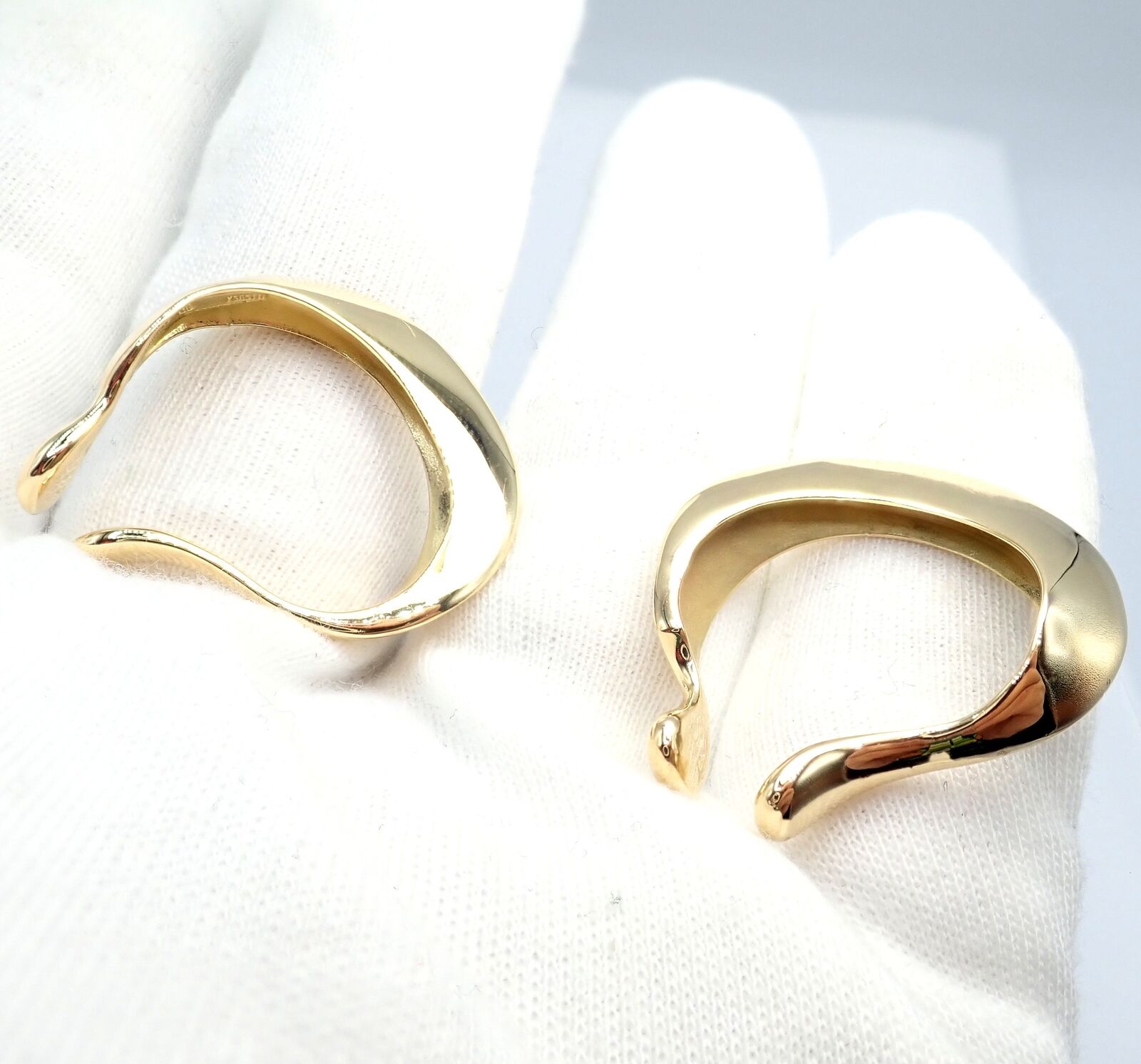 Authentic Vintage Tiffany & Co 18k Yellow Gold Peretti Lily Lobe Hoop Earrings | Fortrove