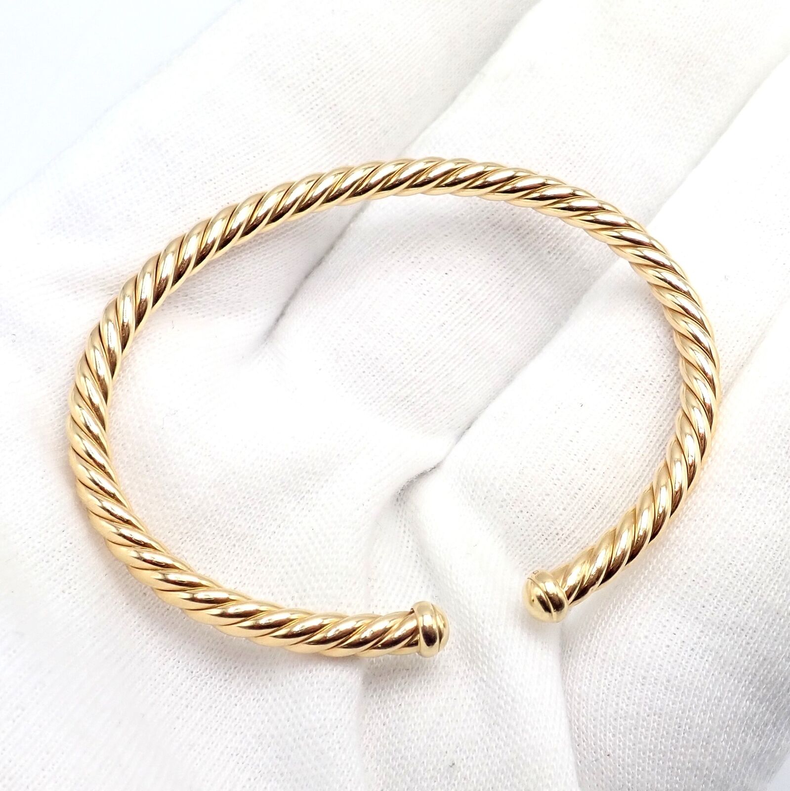 Authentic! David Yurman DY 18k Yellow Gold 4mm Cable Medium Bangle Bracelet | Fortrove