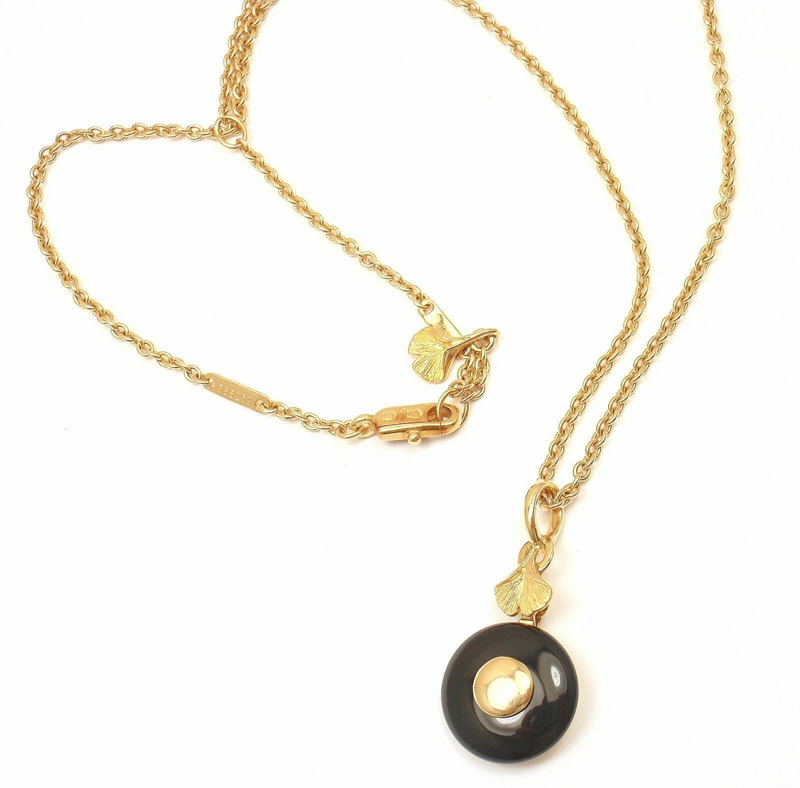 New! Authentic Carrera Y Carrera 18k Yellow Gold Ginkgo Onyx Pendant Necklace | Fortrove