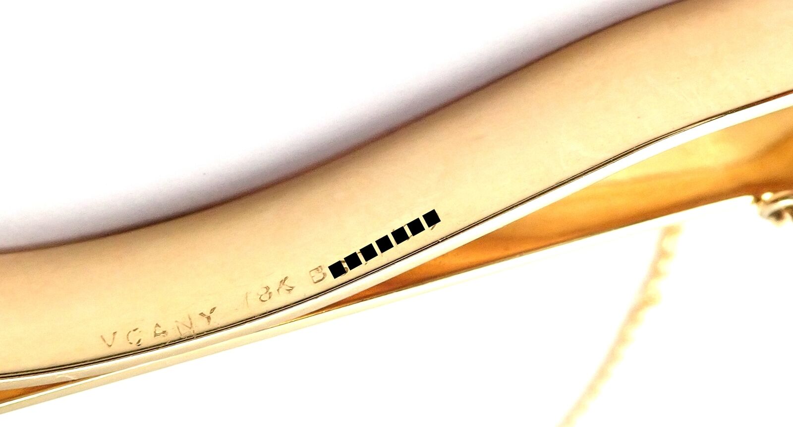 Authentic! Van Cleef & Arpels 18k Yellow Gold Diamond Vintage Alhambra Tie Clip | Fortrove