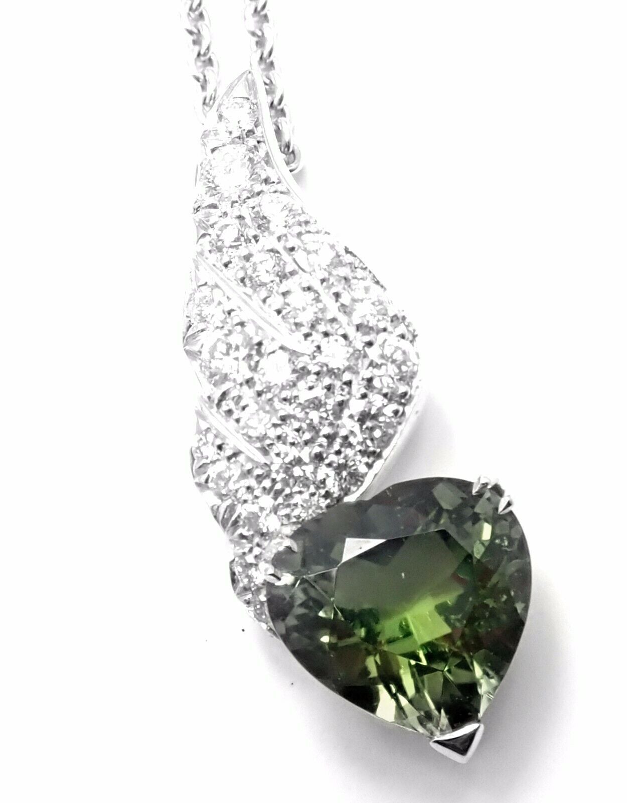 Rare! Authentic Piaget 18k White Gold Diamond Peridot Heart Pendant Necklace | Fortrove